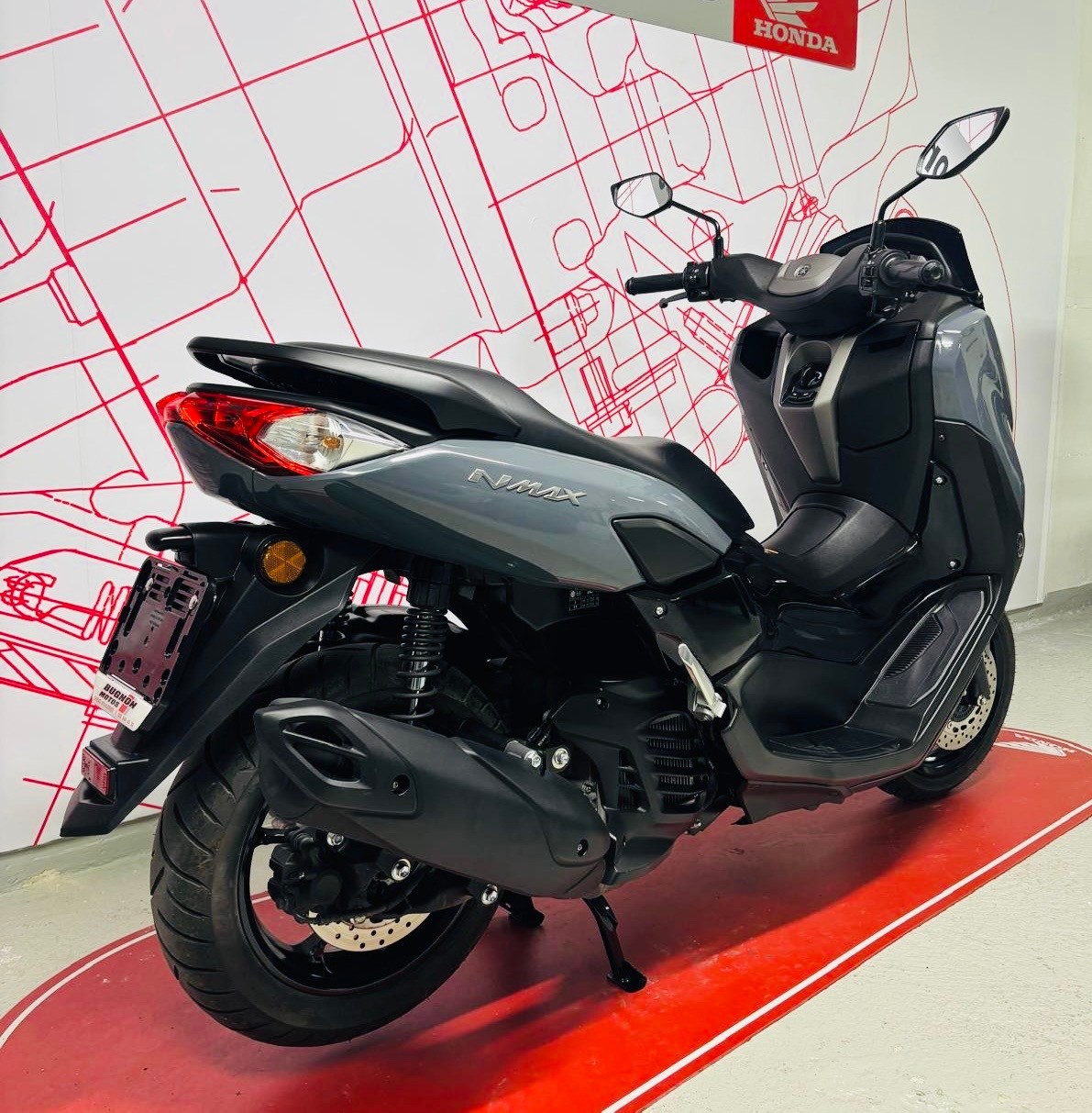 YAMAHA N-Max GPD 125-showroom-element-2