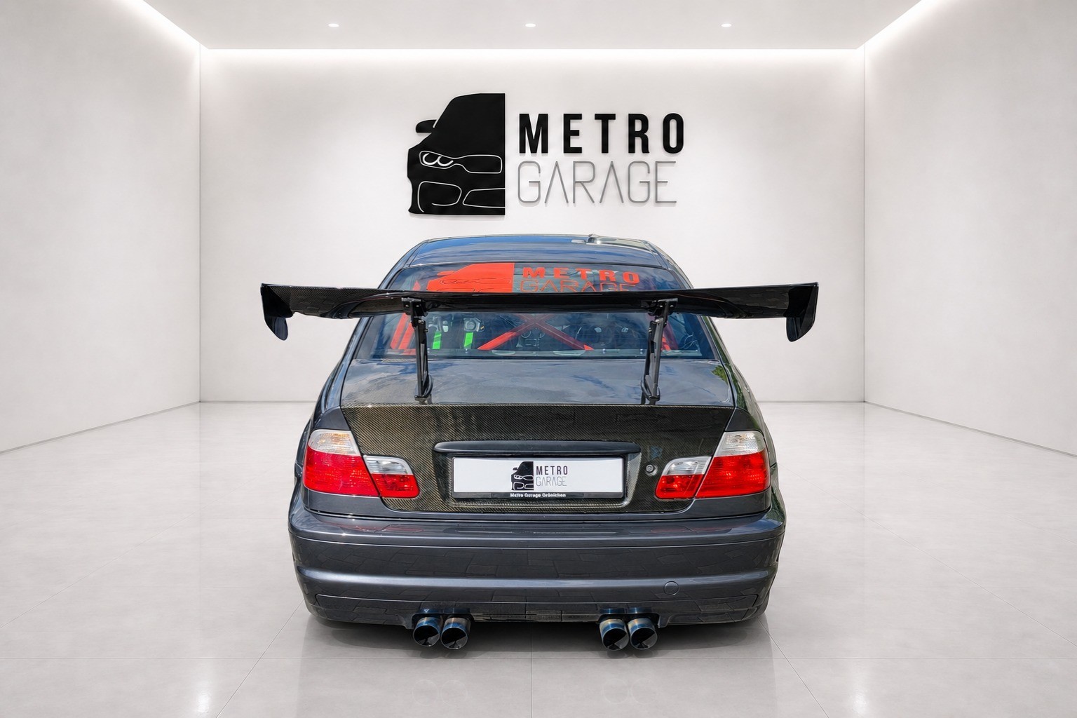 BMW M3-showroom-element-3