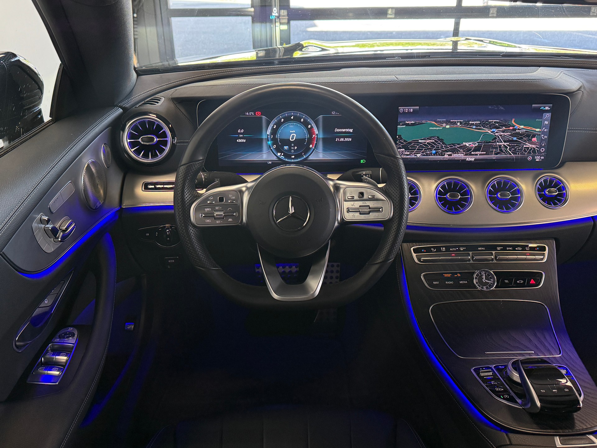 MERCEDES-BENZ E 450 Coupé AMG Line 4 Matic 9G-Tronic Night Paket-image-5