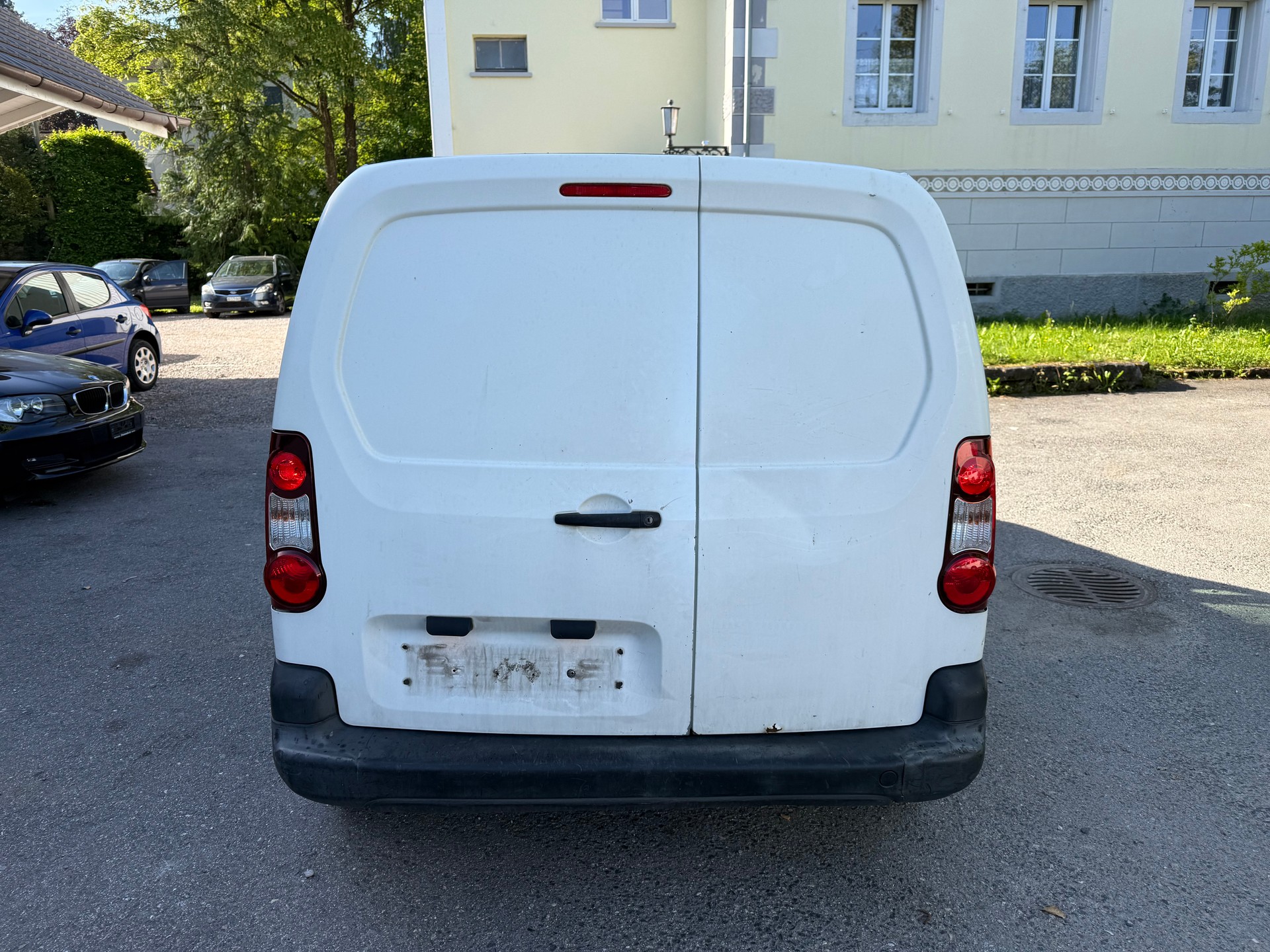 PEUGEOT PARTNER-image-4