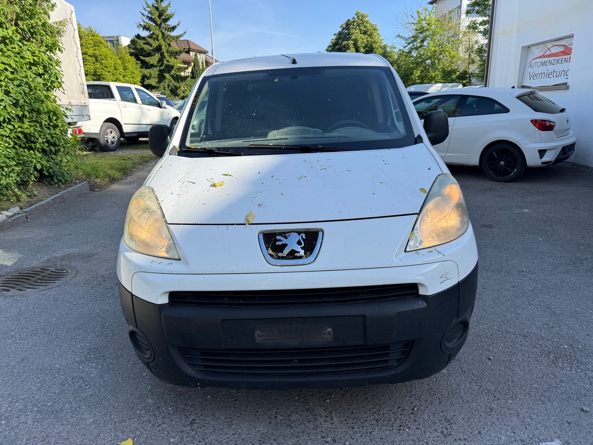 PEUGEOT PARTNER-image-1