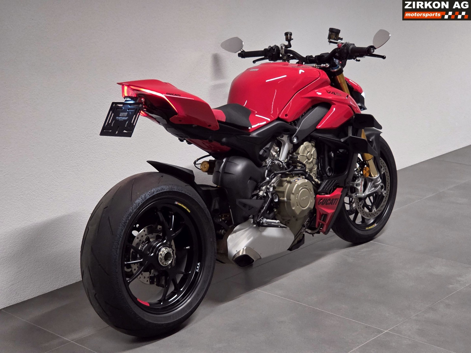 DUCATI Streetfighter V4 S-image-7