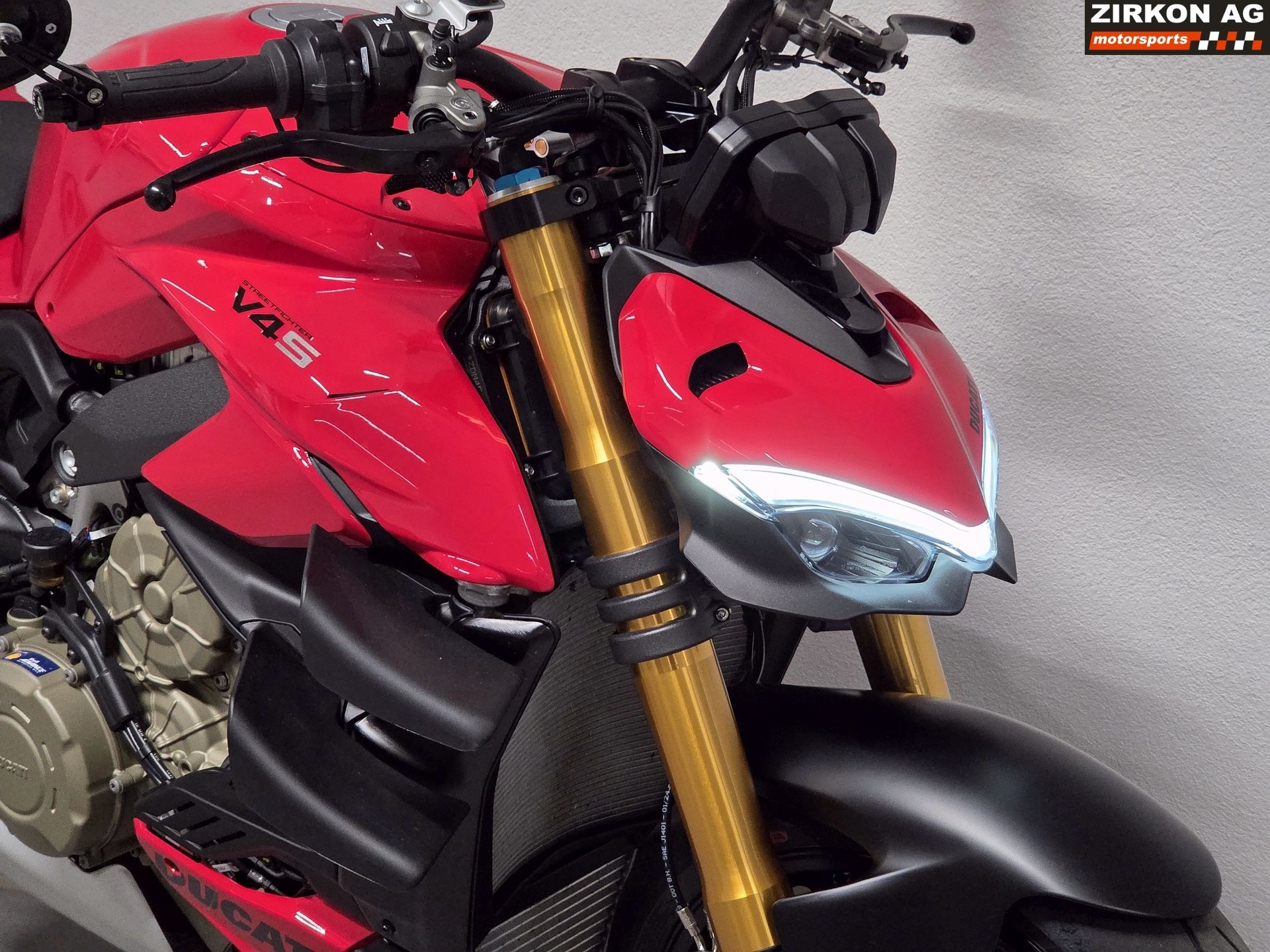 DUCATI Streetfighter V4 S-showroom-element-3