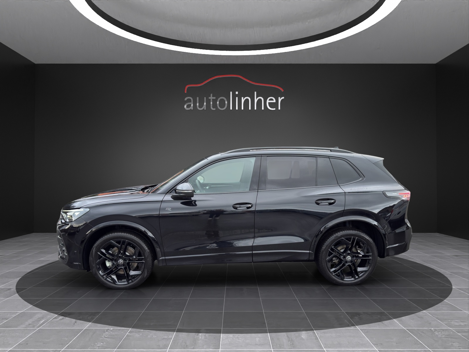 VW Tiguan 2.0 TDI SCR R-Line 4Motion DSG-image-1
