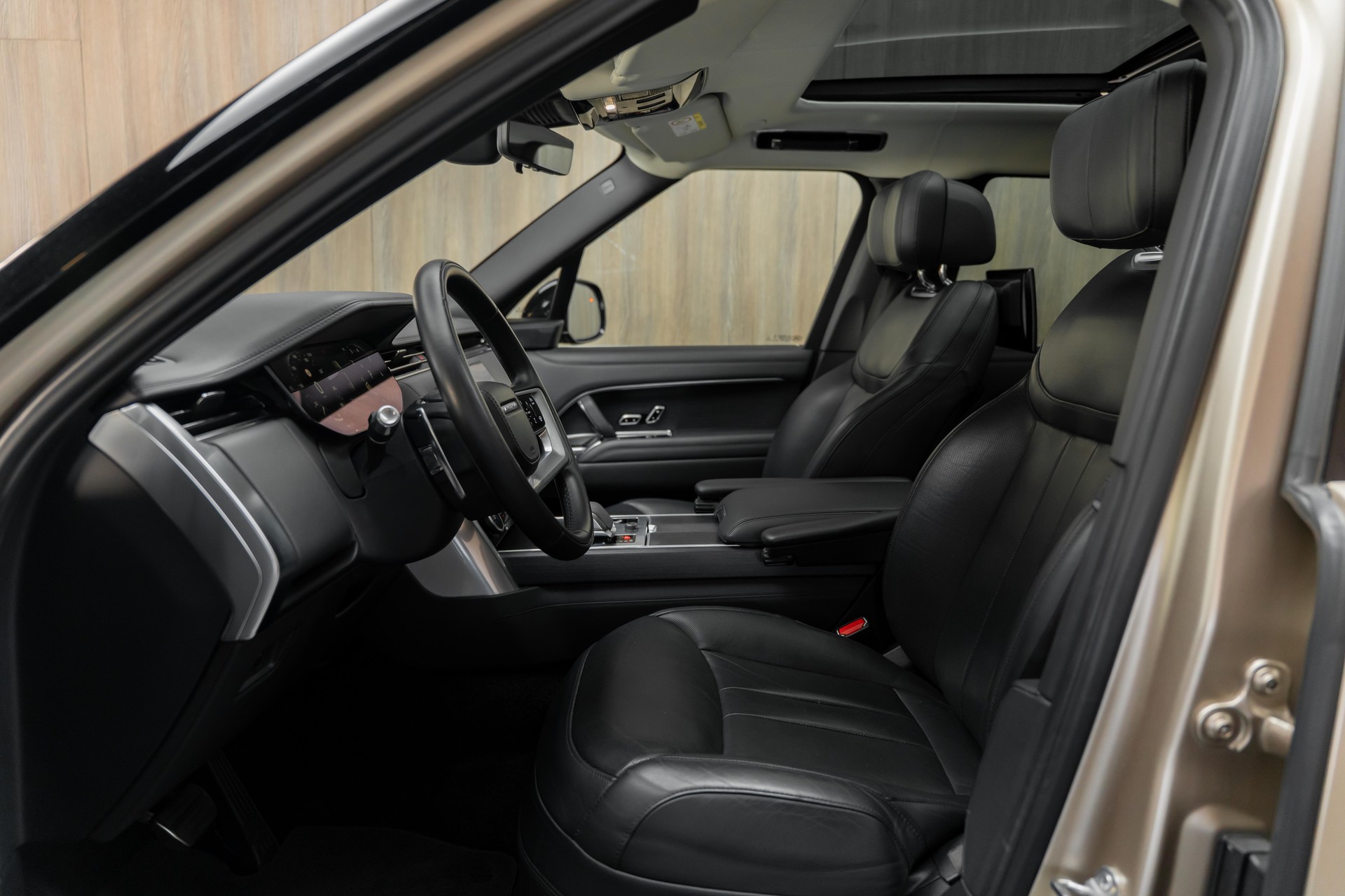 LAND ROVER Range Rover P530 4.4 V8 First Edition Automatic-image-4