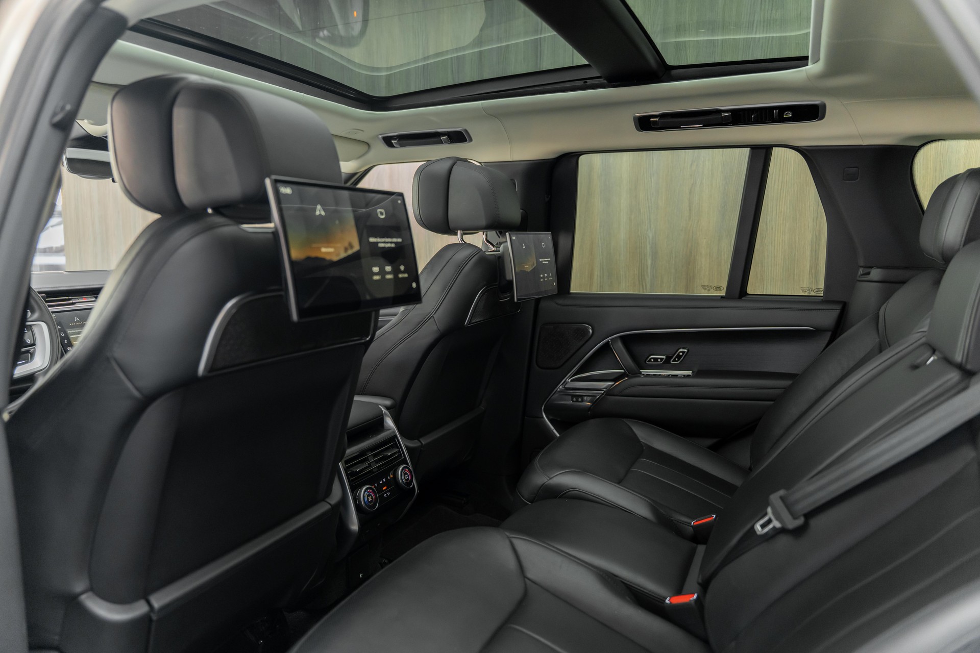 LAND ROVER Range Rover P530 4.4 V8 First Edition Automatic-image-7