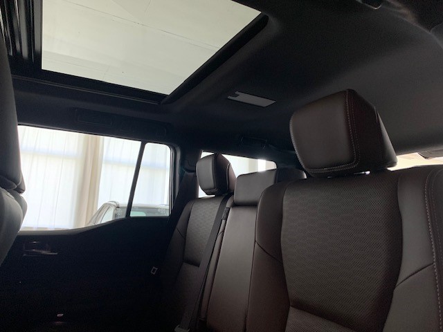 TOYOTA Land Cruiser 2.8 D 48V Invincible-image-10