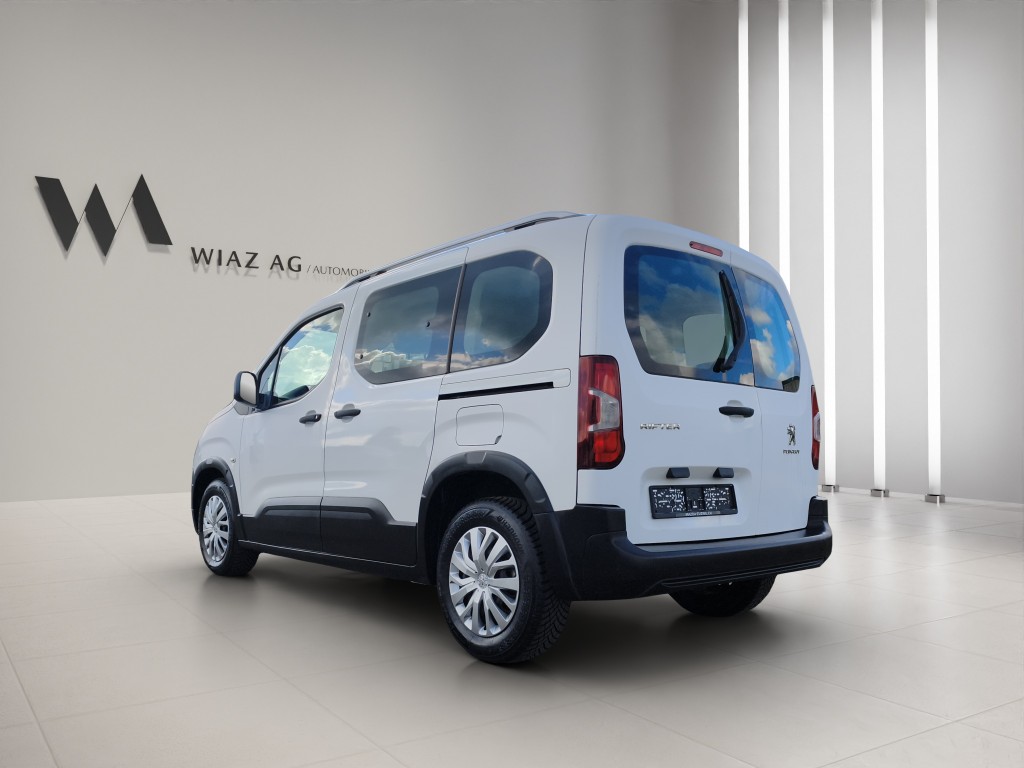 PEUGEOT Rifter 1.2 PureTech Active-image-9