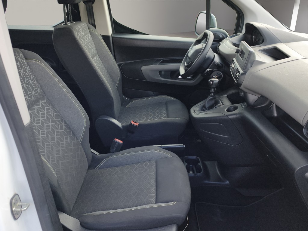 PEUGEOT Rifter 1.2 PureTech Active-image-13