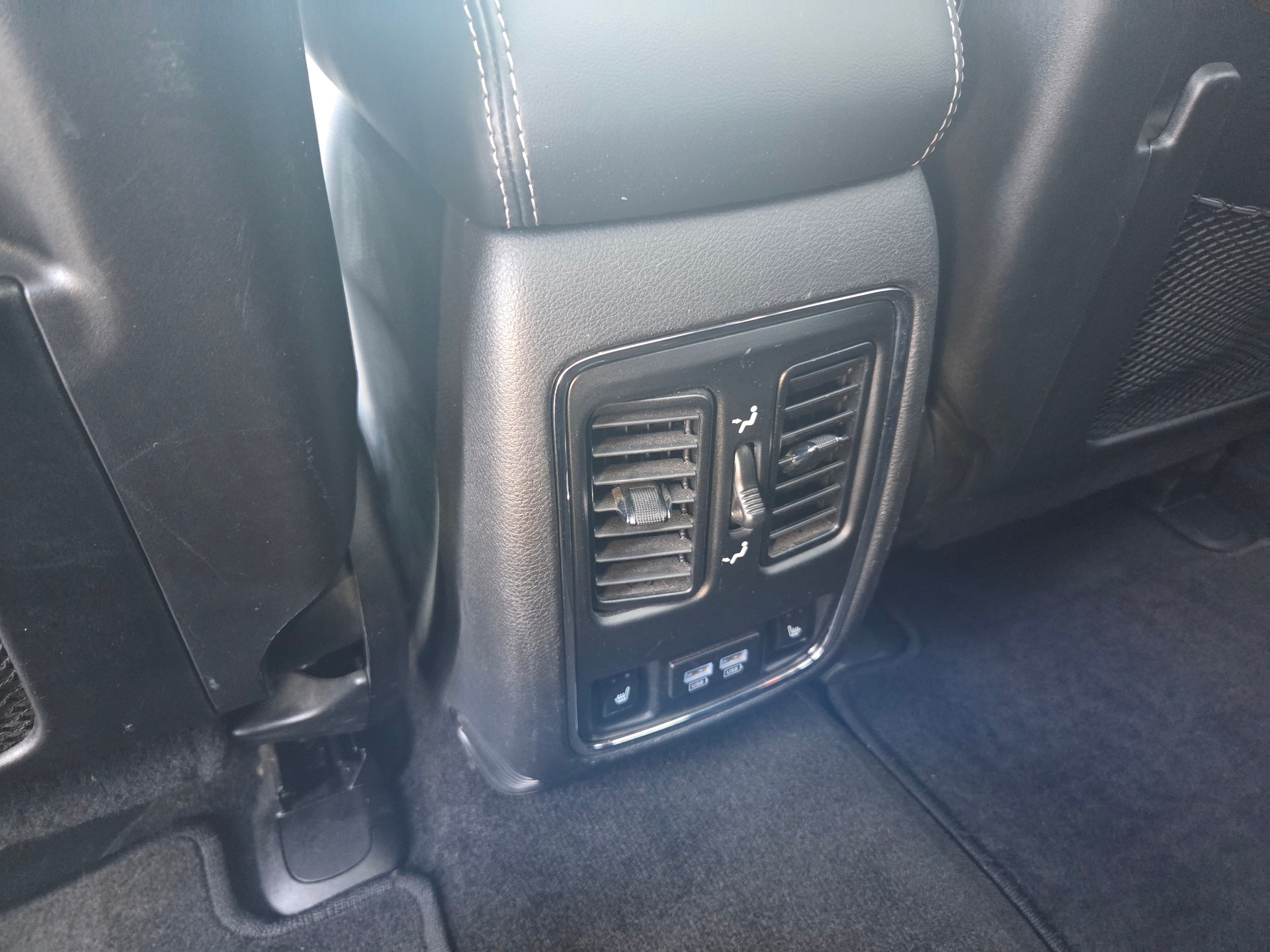JEEP Grand Cherokee 6.4 V8 HEMI SRT8 Automatic-image-7