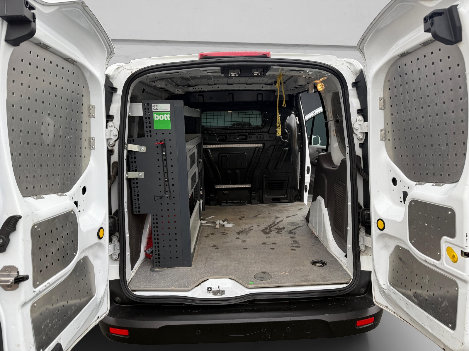 FORD Transit Connect Van T220 1.5 Eco Blue Trend-image-8