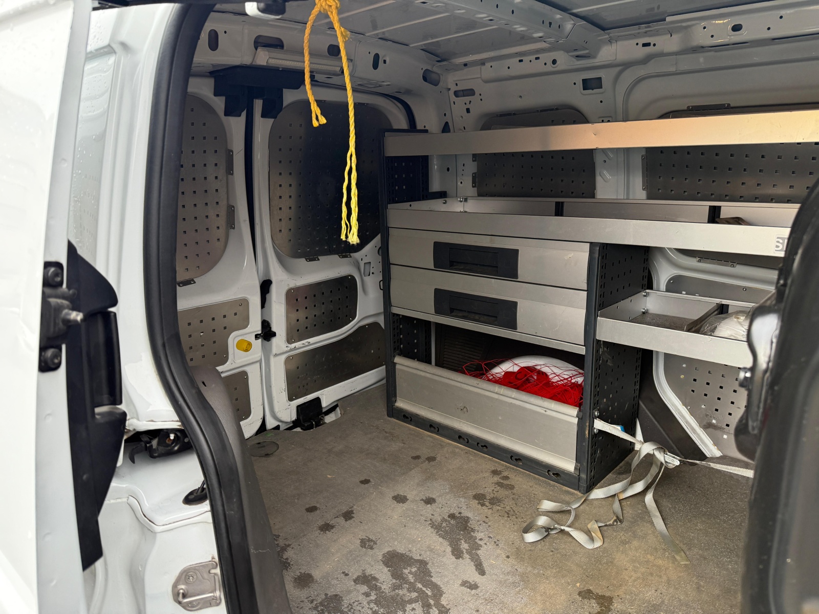 FORD Transit Connect Van T220 1.5 Eco Blue Trend-image-9