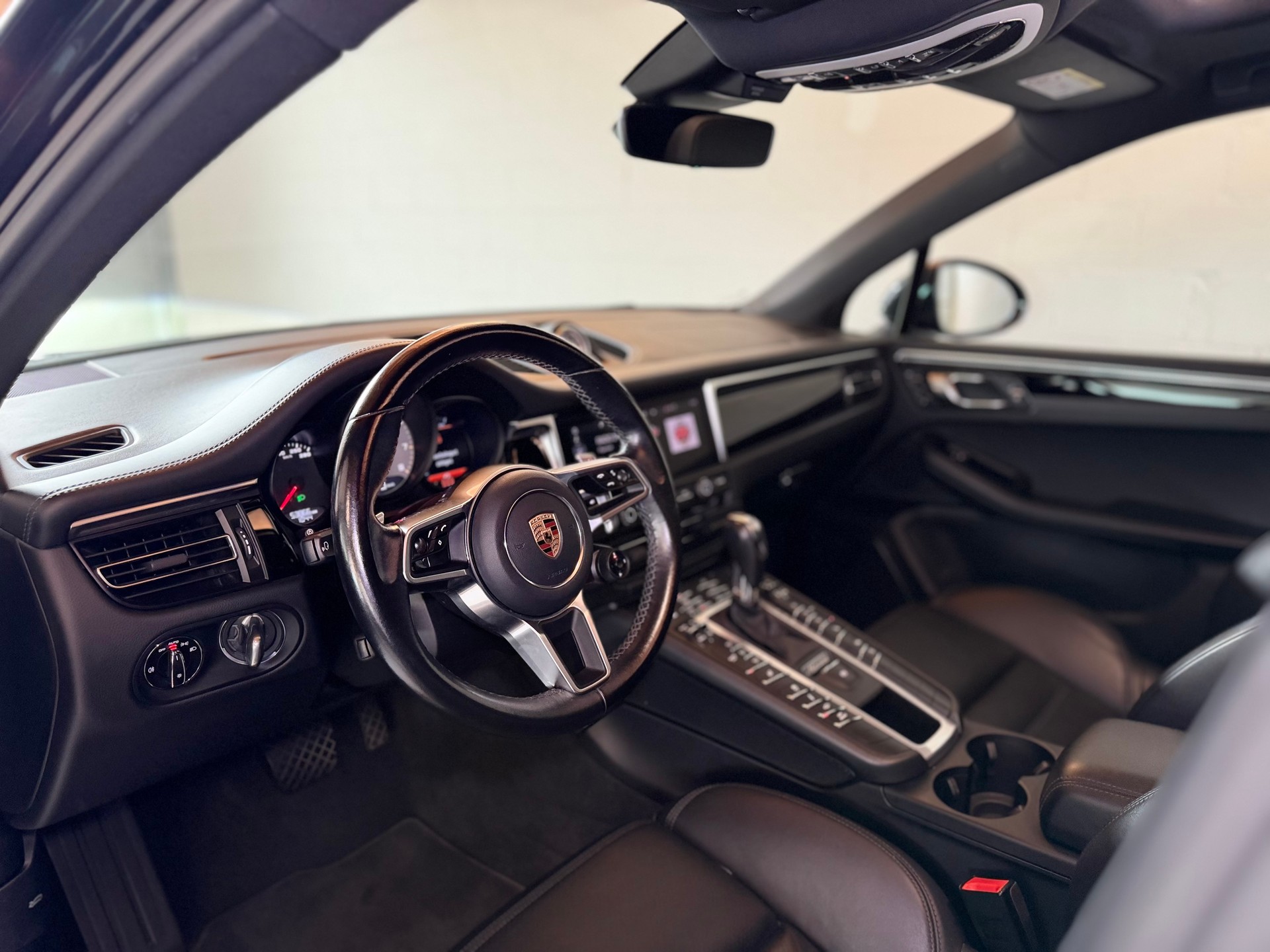 PORSCHE Macan S PDK-image-7