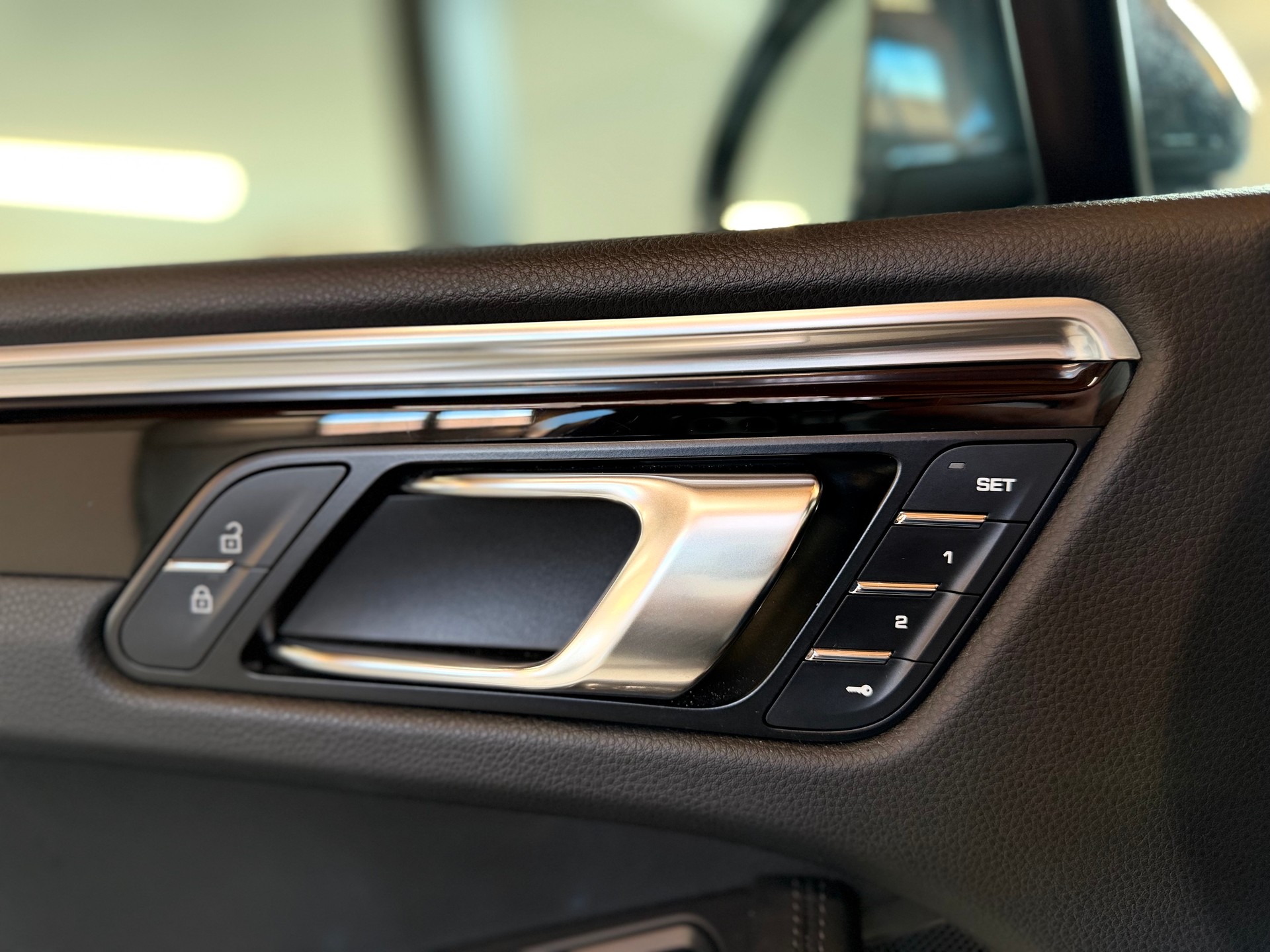 PORSCHE Macan S PDK-image-23