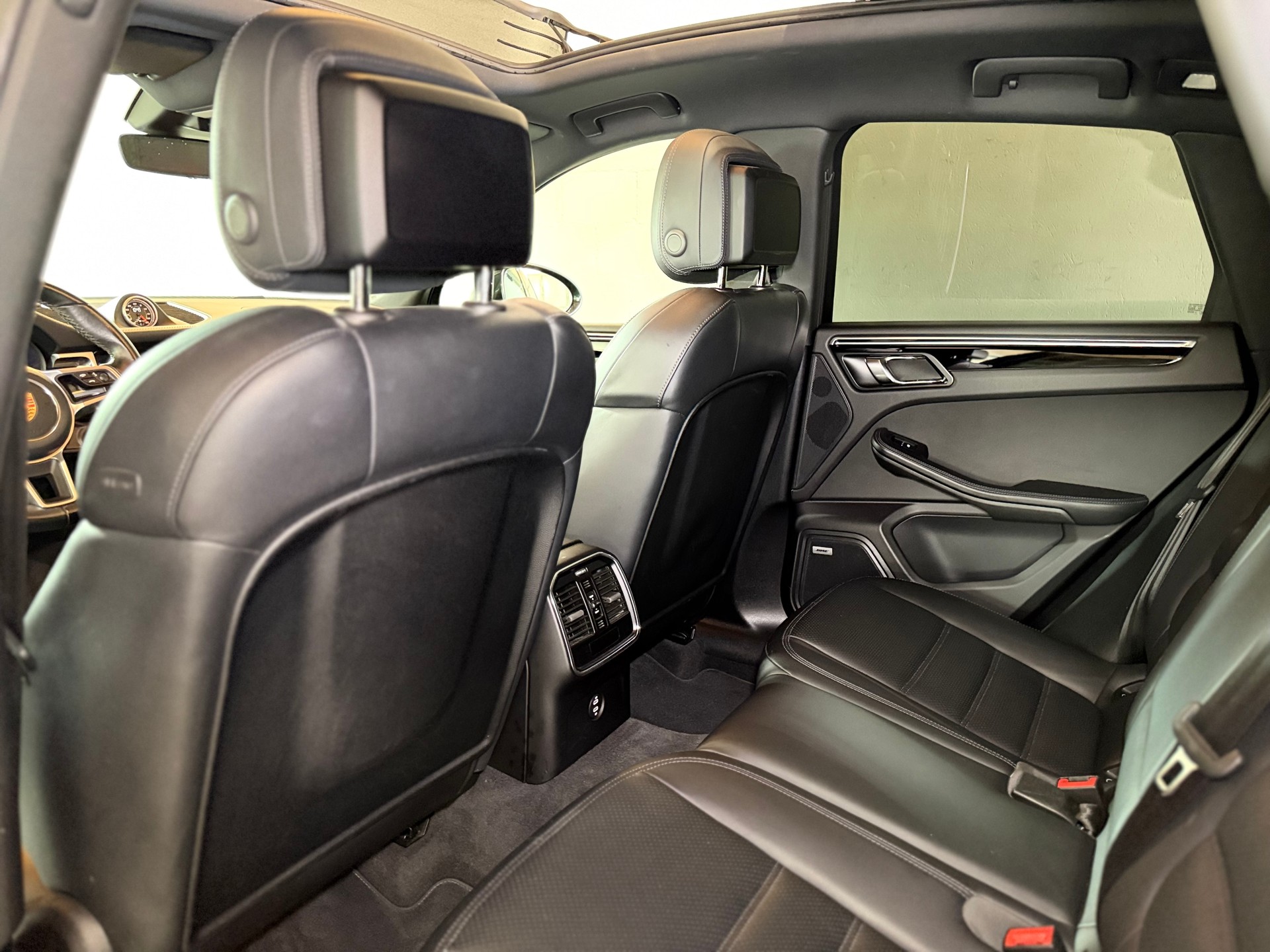 PORSCHE Macan S PDK-image-10