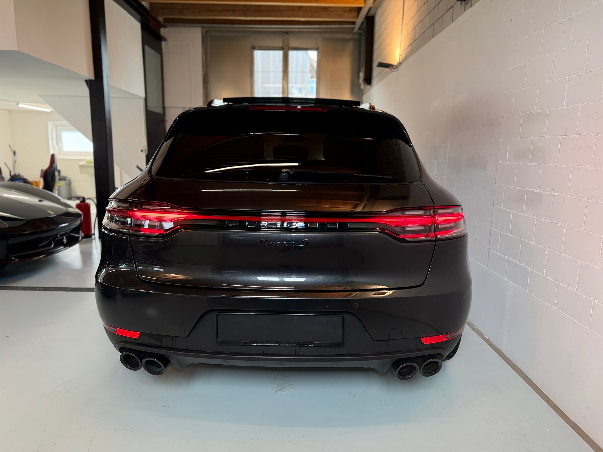 PORSCHE Macan S PDK-image-5