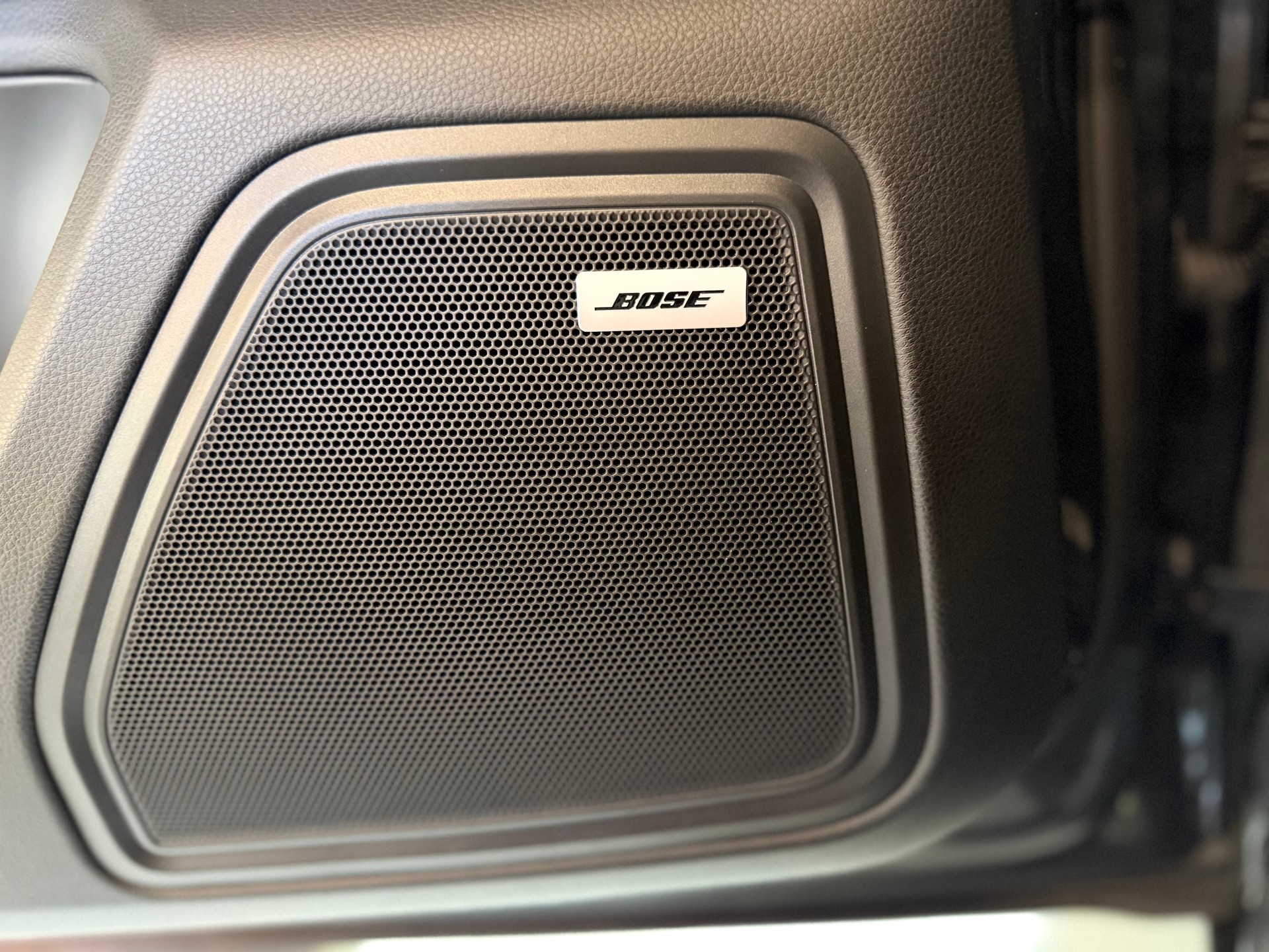 PORSCHE Macan S PDK-image-12