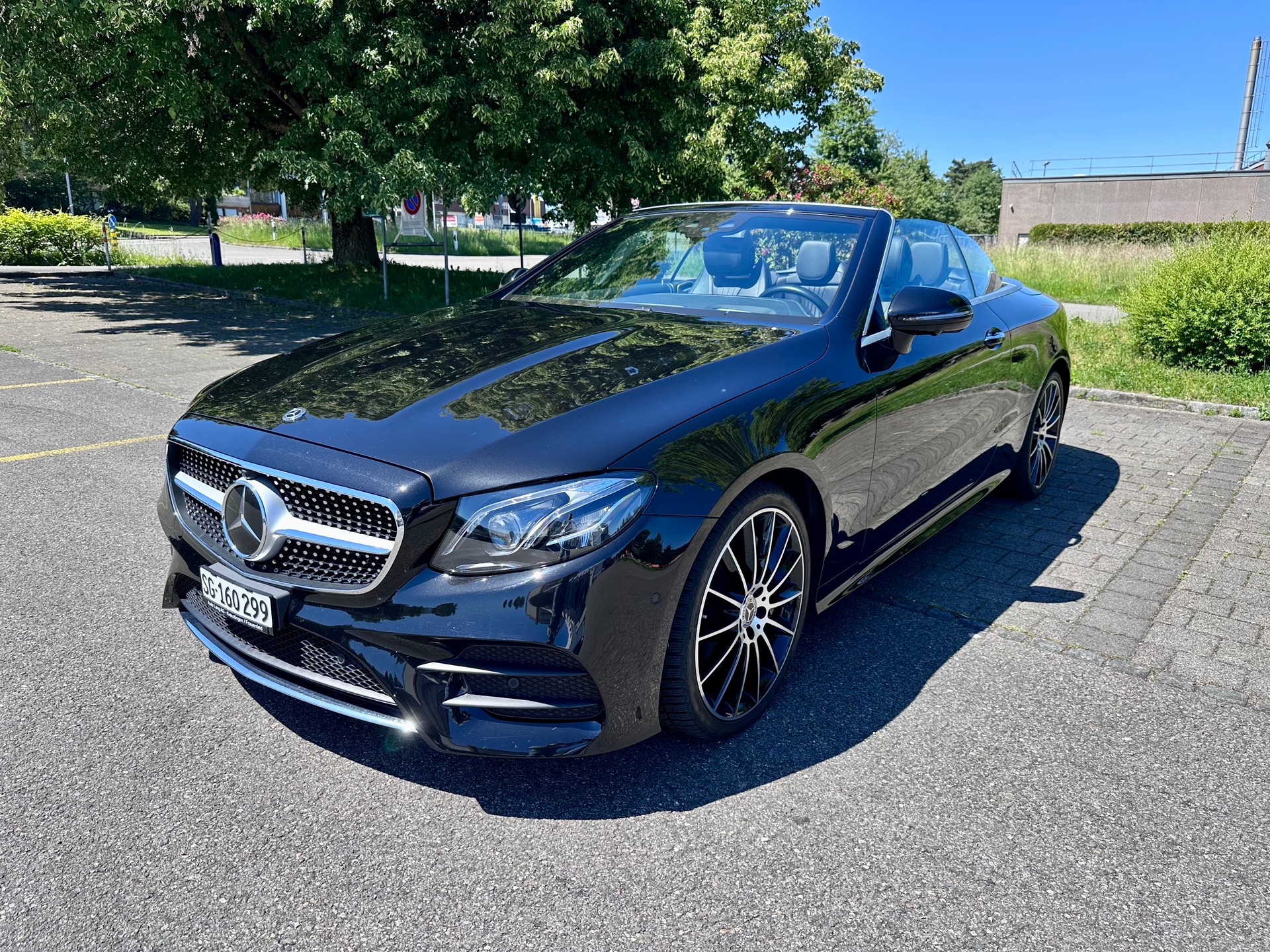 MERCEDES-BENZ E 400 AMG Line 4matic-image-0