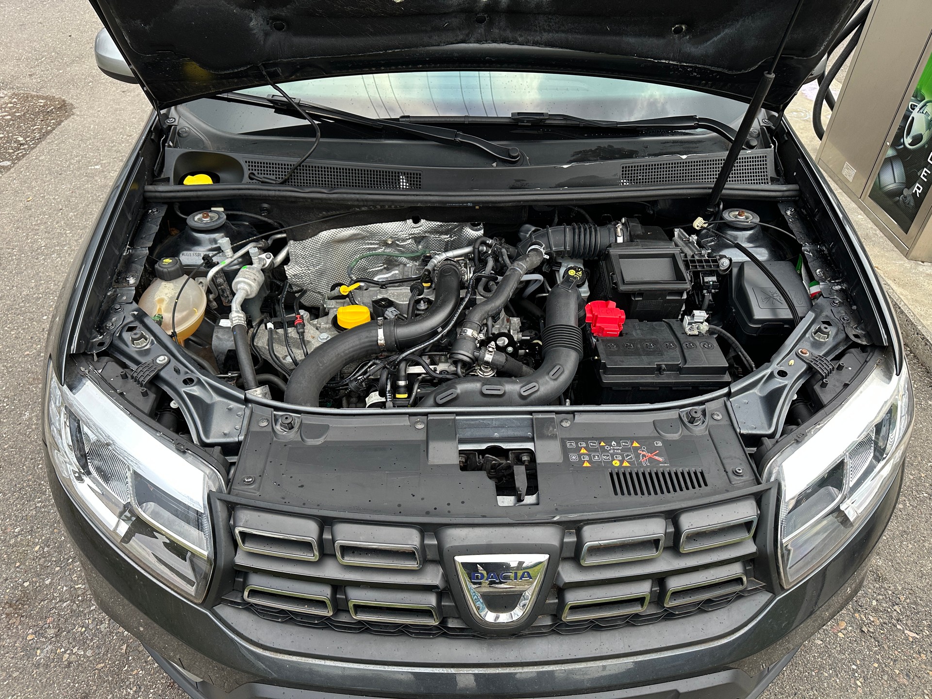 DACIA Tce 90 Stepway Crossover-image-3
