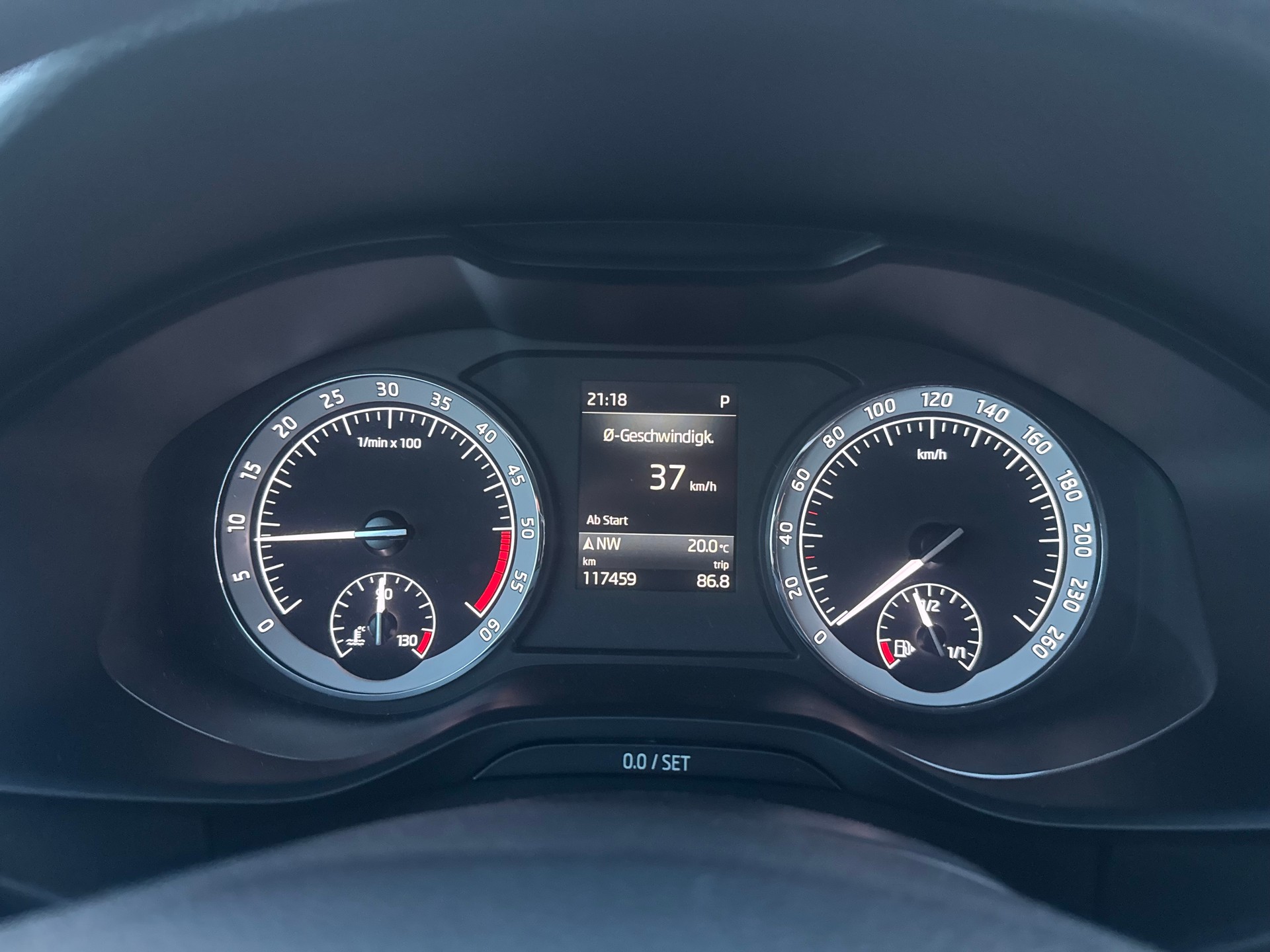 SKODA Kodiaq 2.0 TDI CR Ambition 4x4 DSG-image-13