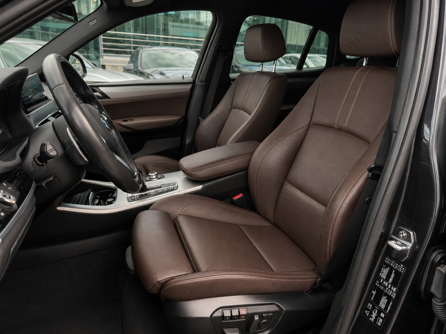 BMW X4 M 40i Steptronic / 360° Camera / Driving Assistant / Full Service by BMW / EL.Sitze-image-13