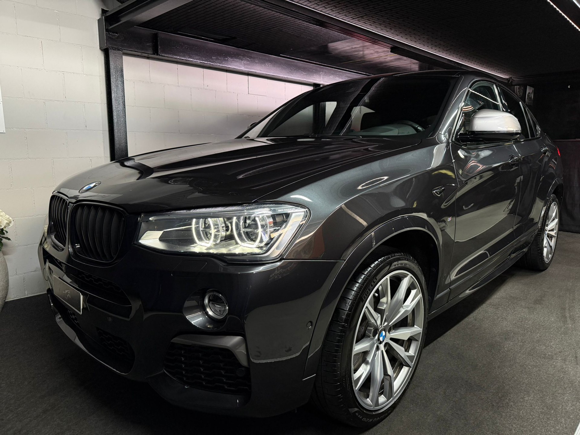 BMW X4 M 40i Steptronic / 360° Camera / Driving Assistant / Full Service by BMW / EL.Sitze-image-3