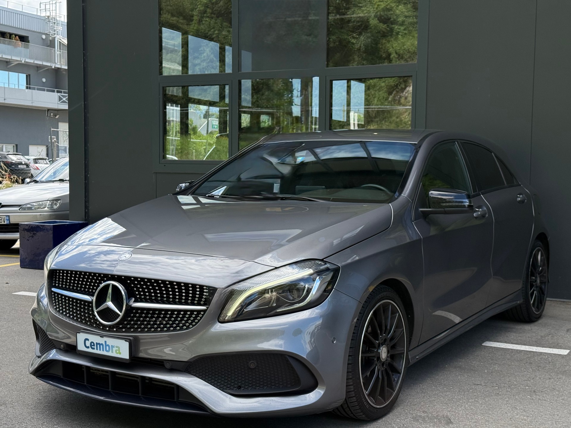 MERCEDES-BENZ A 200 AMG Line 7G-DCT-image-1