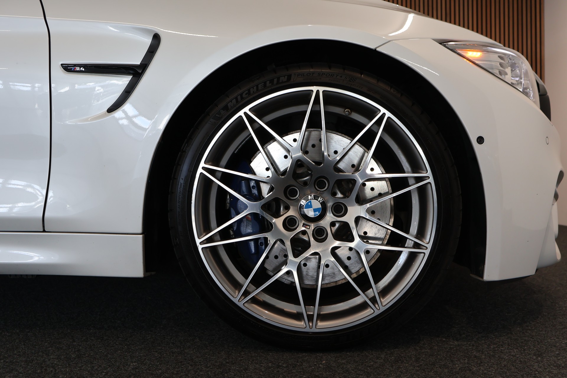 BMW M4 Coupé DKG ohne OPF-image-30