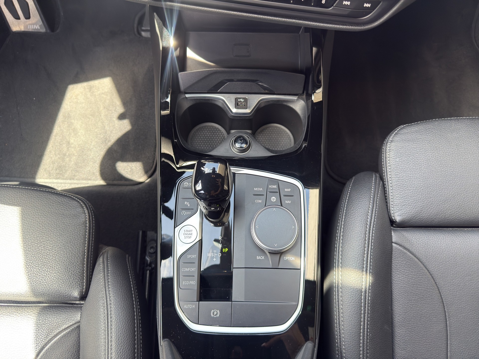 BMW M135i xDrive Steptronic-image-14
