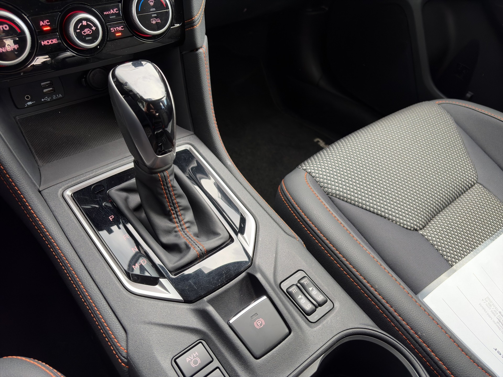 SUBARU XV 2.0i e-Boxer Swiss Plus-image-11