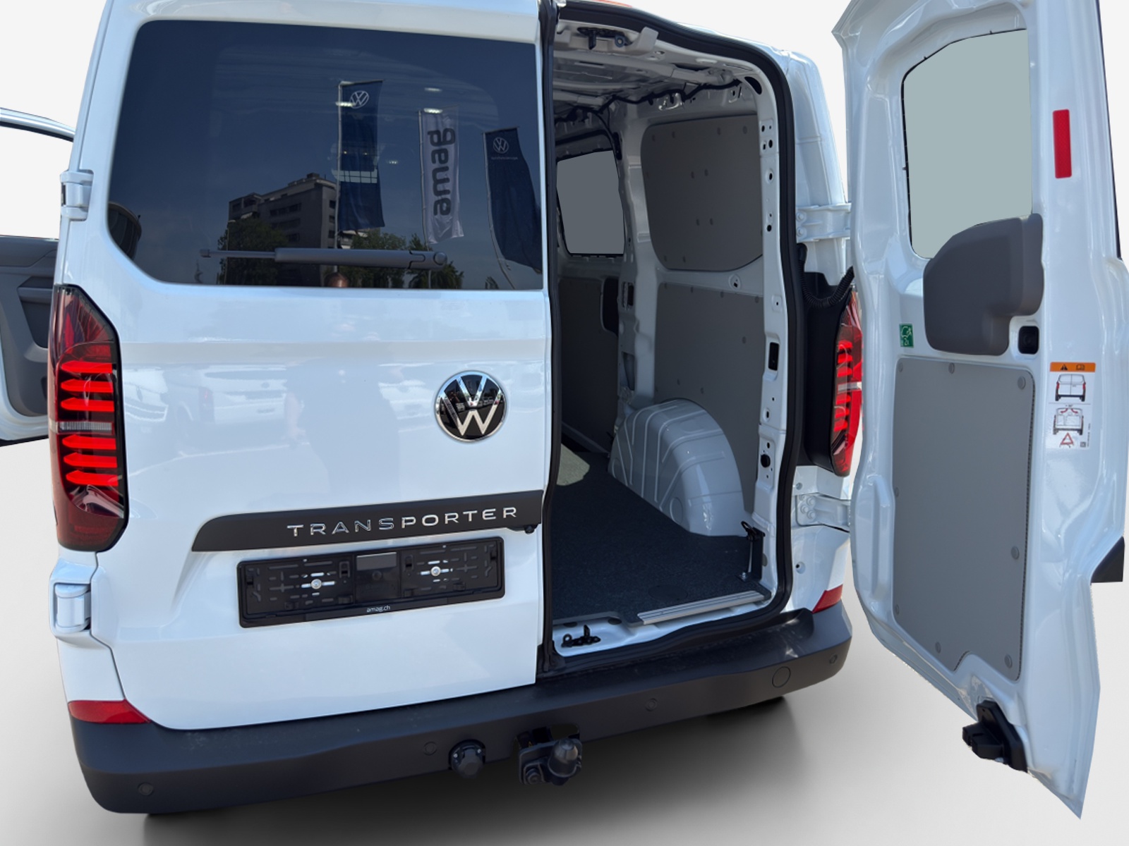VW Transporter 2.5 TSI e-Hybrid-image-12