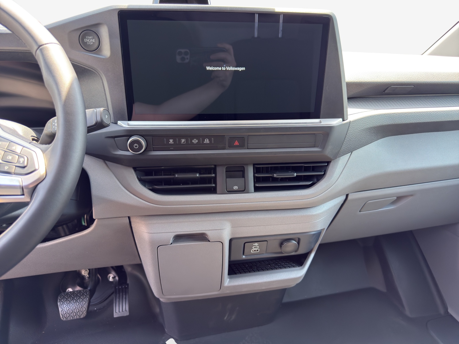 VW Transporter 2.5 TSI e-Hybrid-image-10