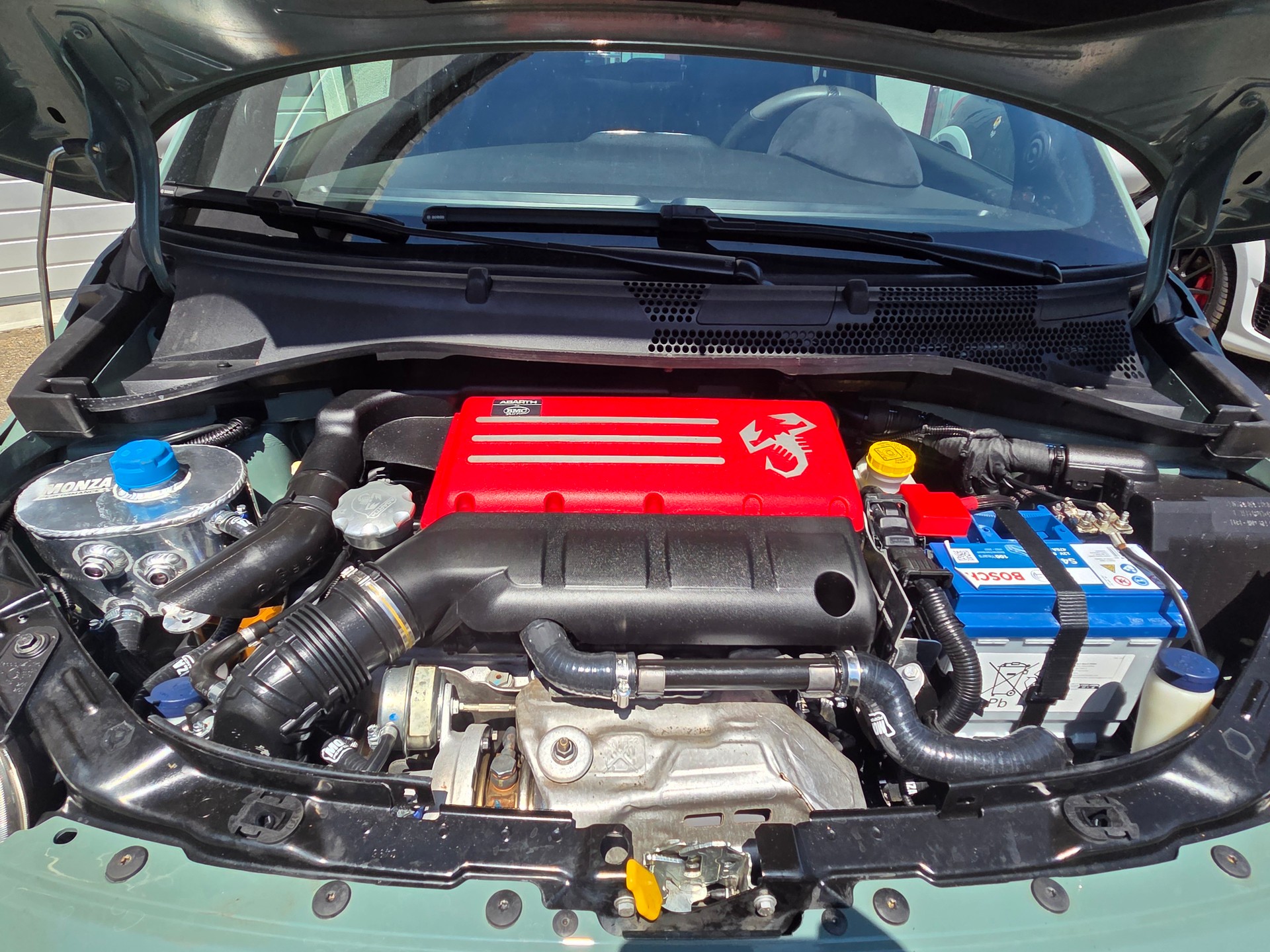 FIAT 695 1.4 16V Turbo Abarth 70 Anniversario-image-1