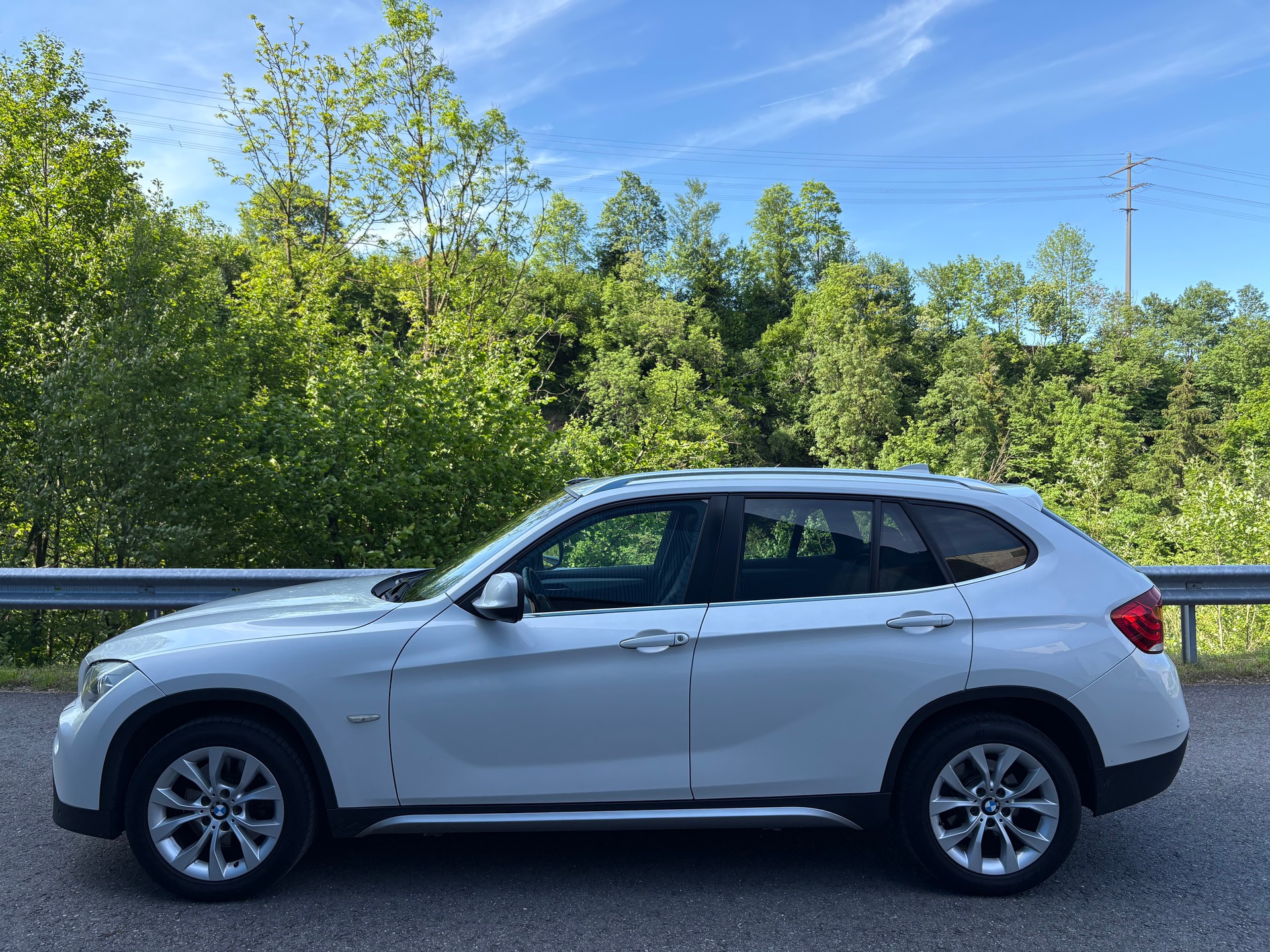 BMW X1 xDrive 28i Steptronic-image-6