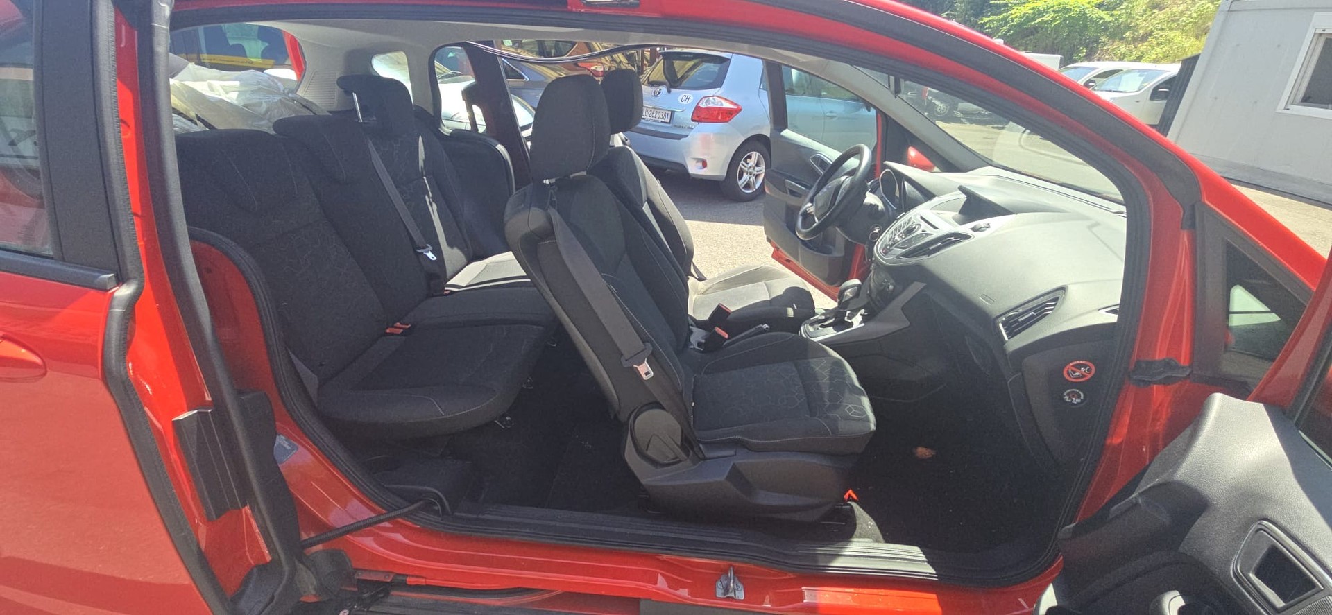 FORD B-Max 1.6 Ti-VCT Titanium PowerShift-image-11