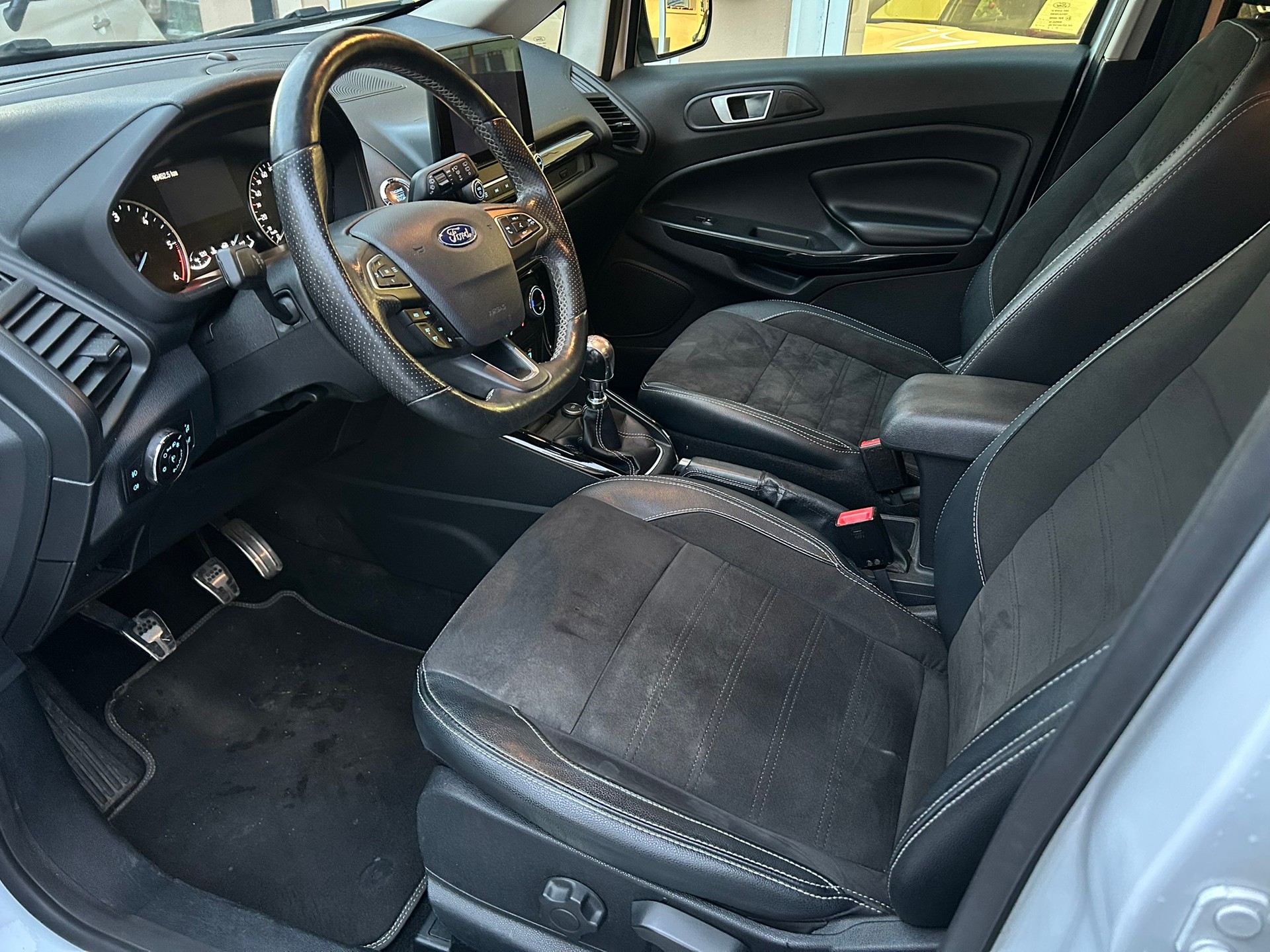 FORD EcoSport 1.5 TDCi ST-Line 4x4-image-7