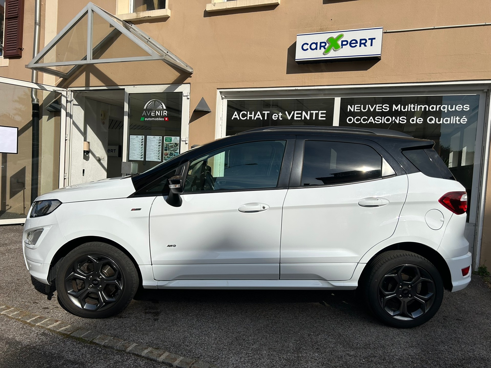 FORD EcoSport 1.5 TDCi ST-Line 4x4-image-1