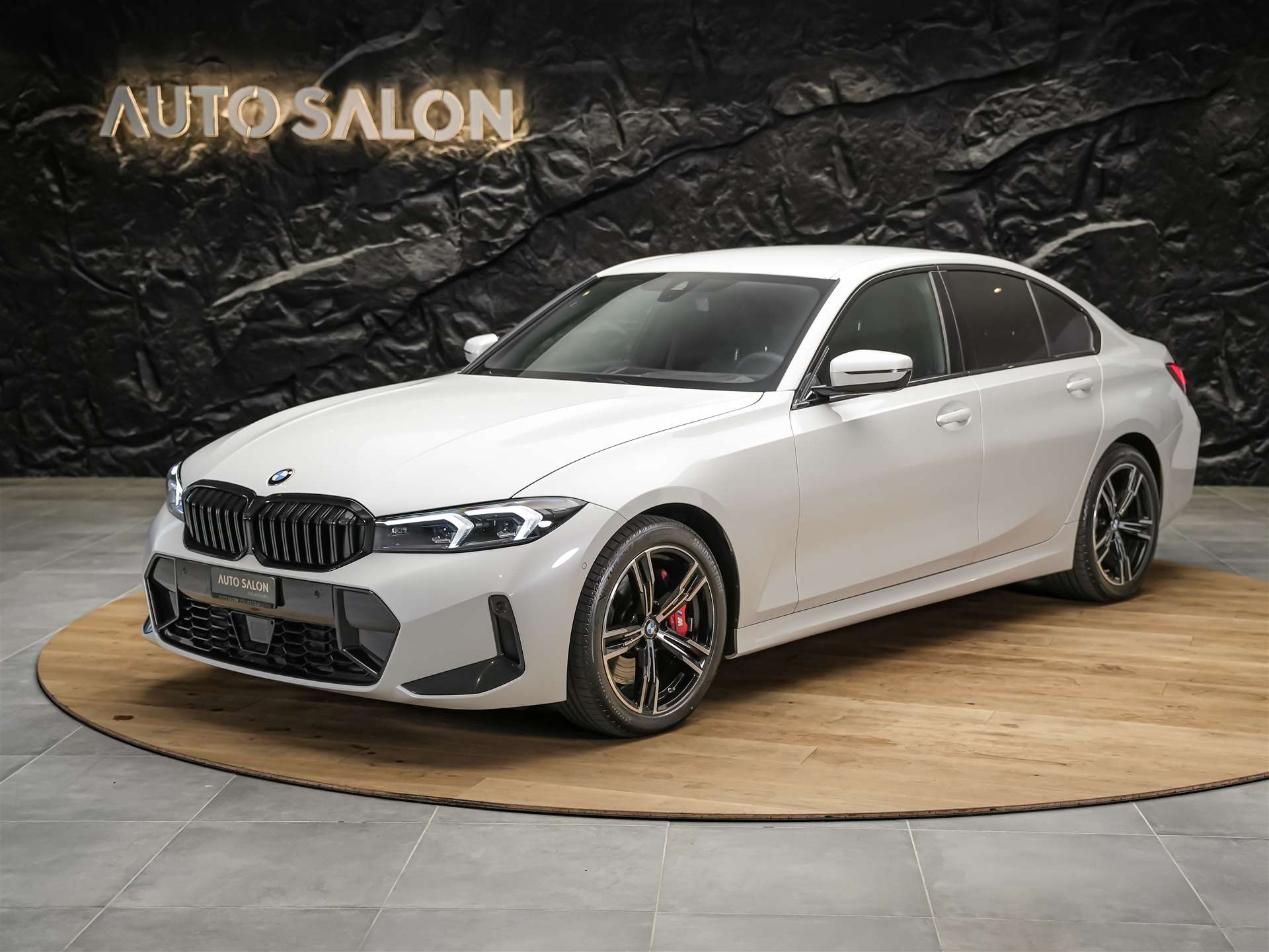BMW 330i xDrive Steptronic M Sport Pro *Werksgarantie*Abstandsregler*Head Up Display*-image-0