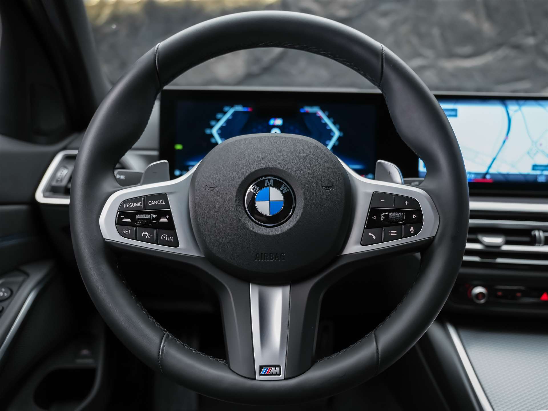 BMW 330i xDrive Steptronic M Sport Pro *Werksgarantie*Abstandsregler*Head Up Display*-image-24