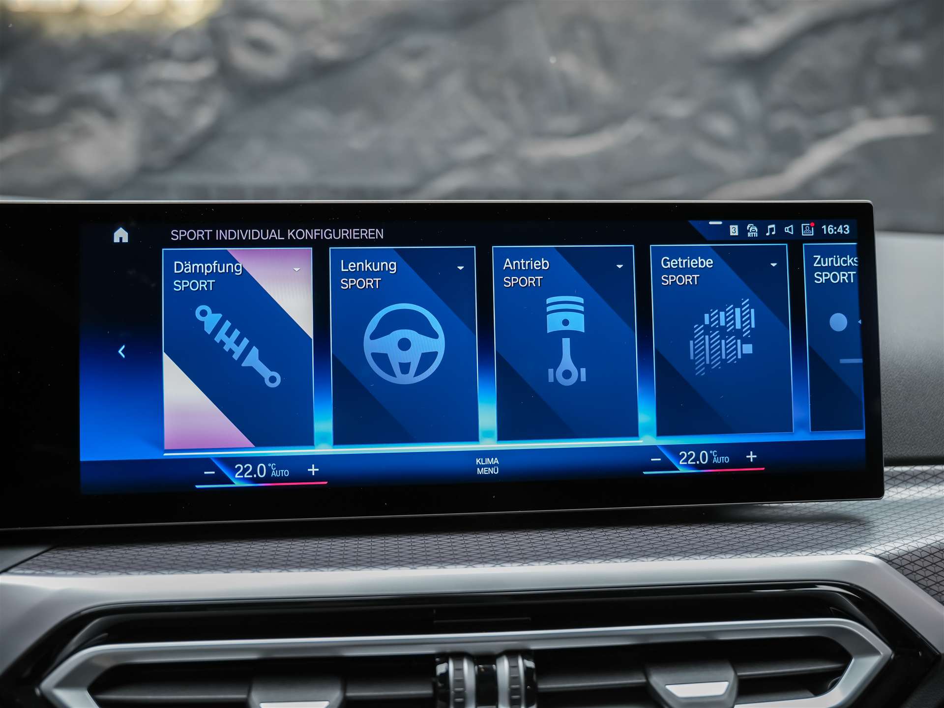 BMW 330i xDrive Steptronic M Sport Pro *Werksgarantie*Abstandsregler*Head Up Display*-image-36
