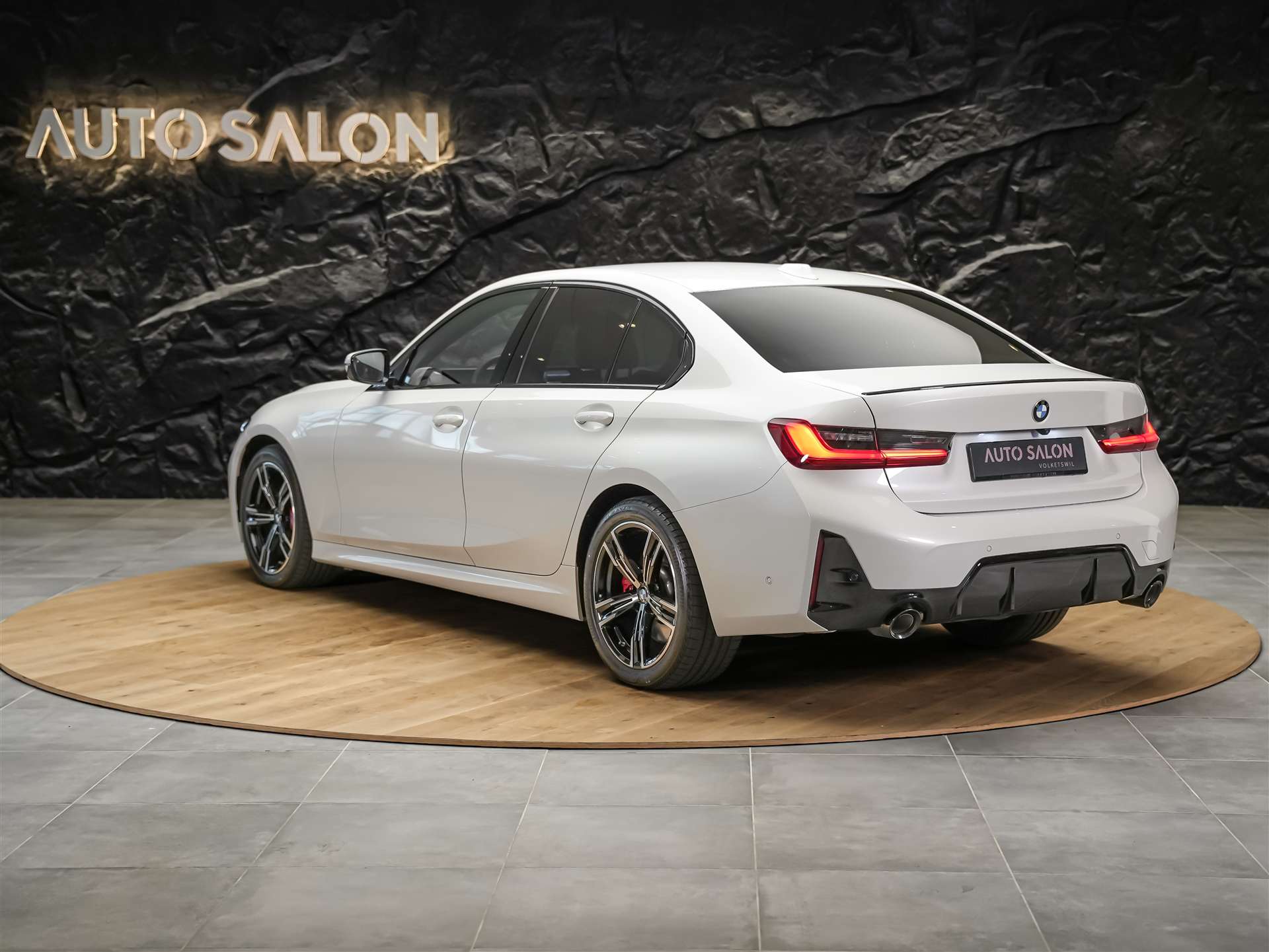BMW 330i xDrive Steptronic M Sport Pro *Werksgarantie*Abstandsregler*Head Up Display*-image-2