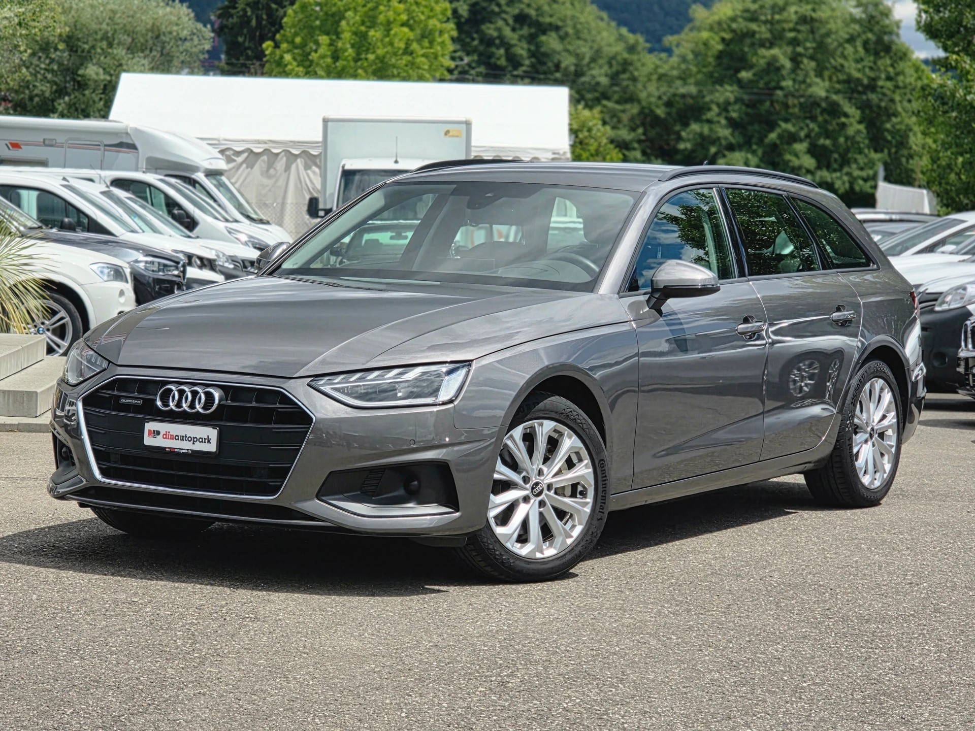 AUDI A4 Avant 40 TDI Attraction Quattro S-tronic * CH-Fahrzeug * Frisch ab MFK *-image-1