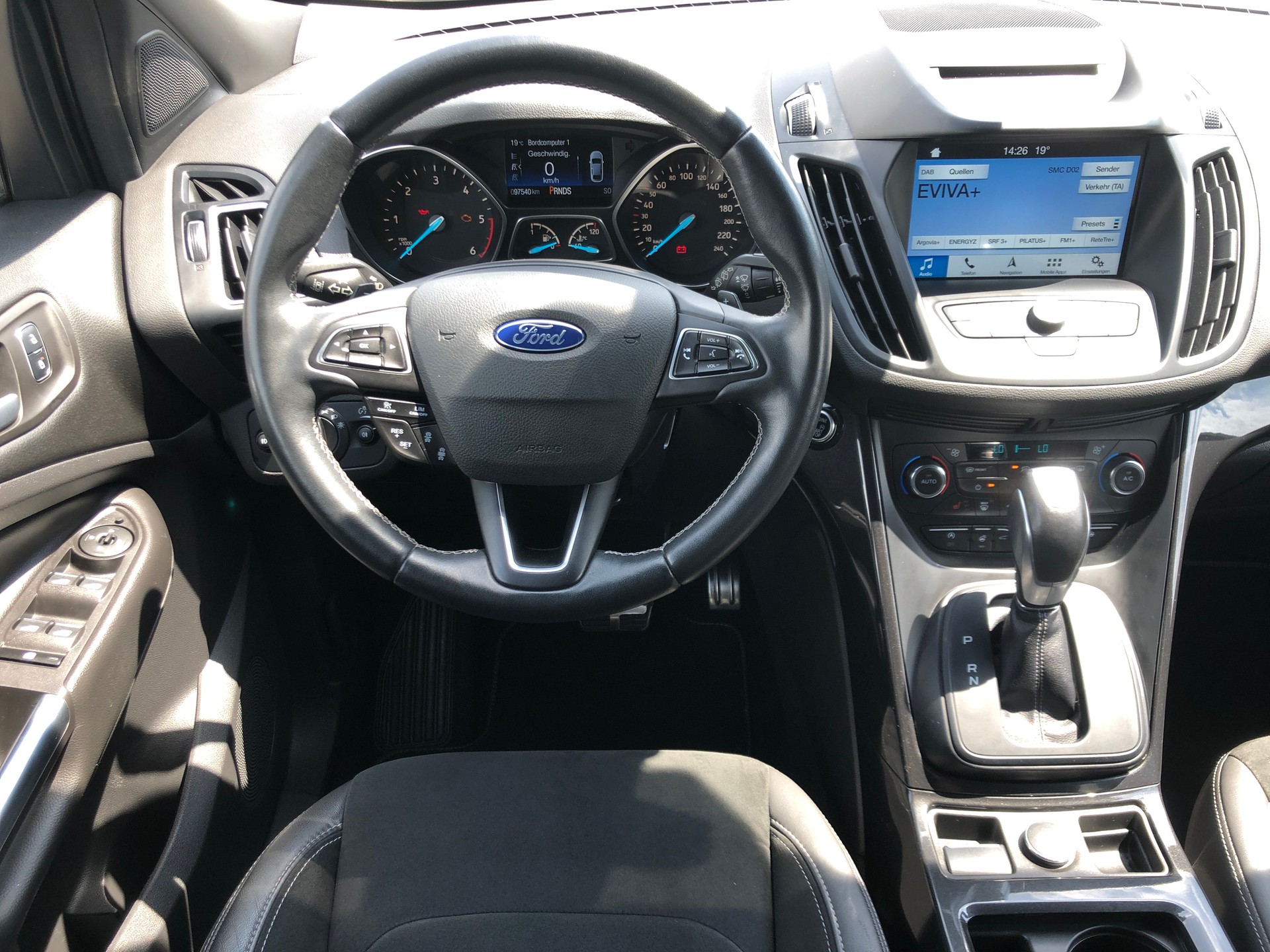 FORD Kuga 2.0 TDCi ST Line 4WD PowerShift-image-10