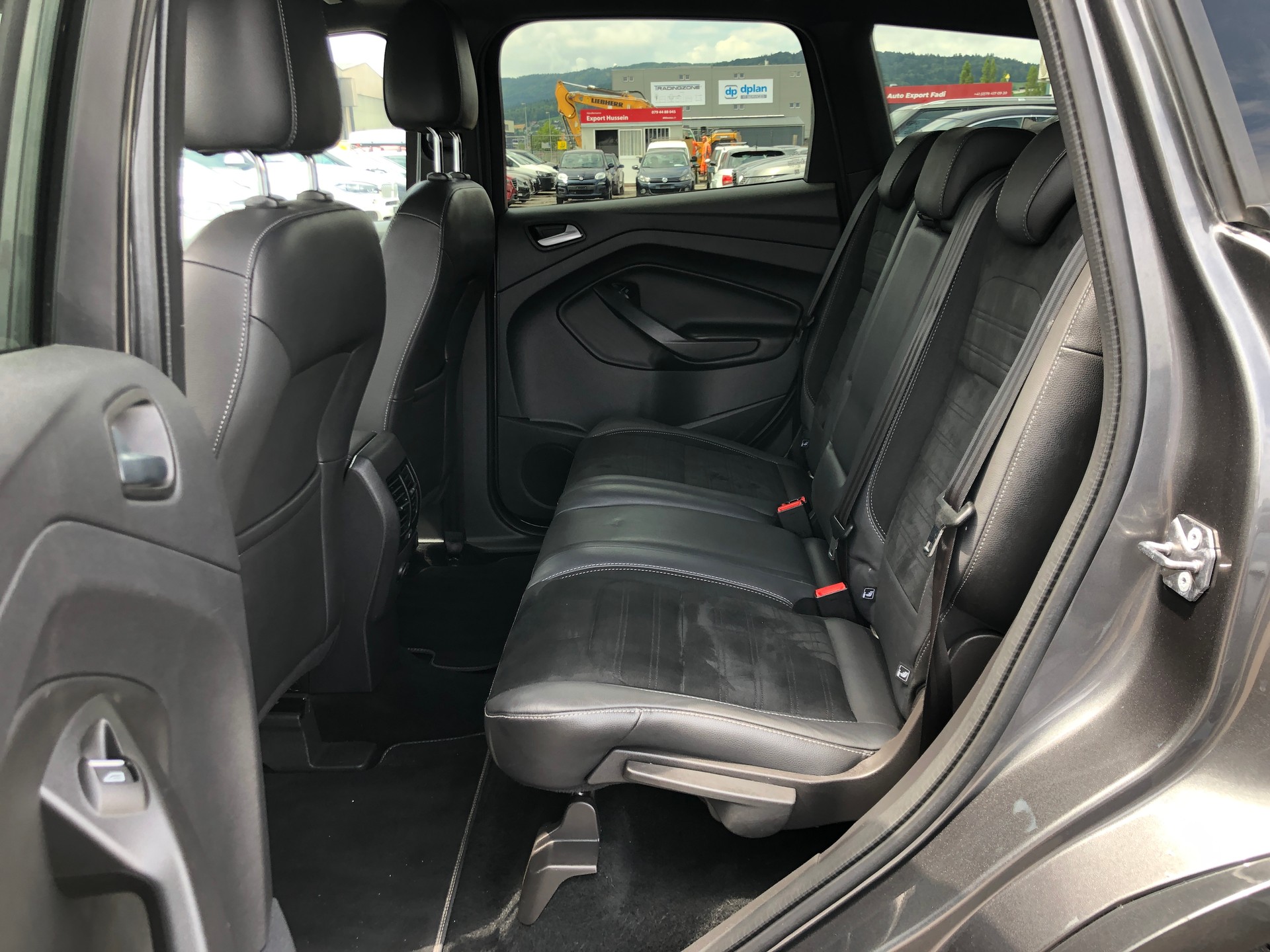 FORD Kuga 2.0 TDCi ST Line 4WD PowerShift-image-12