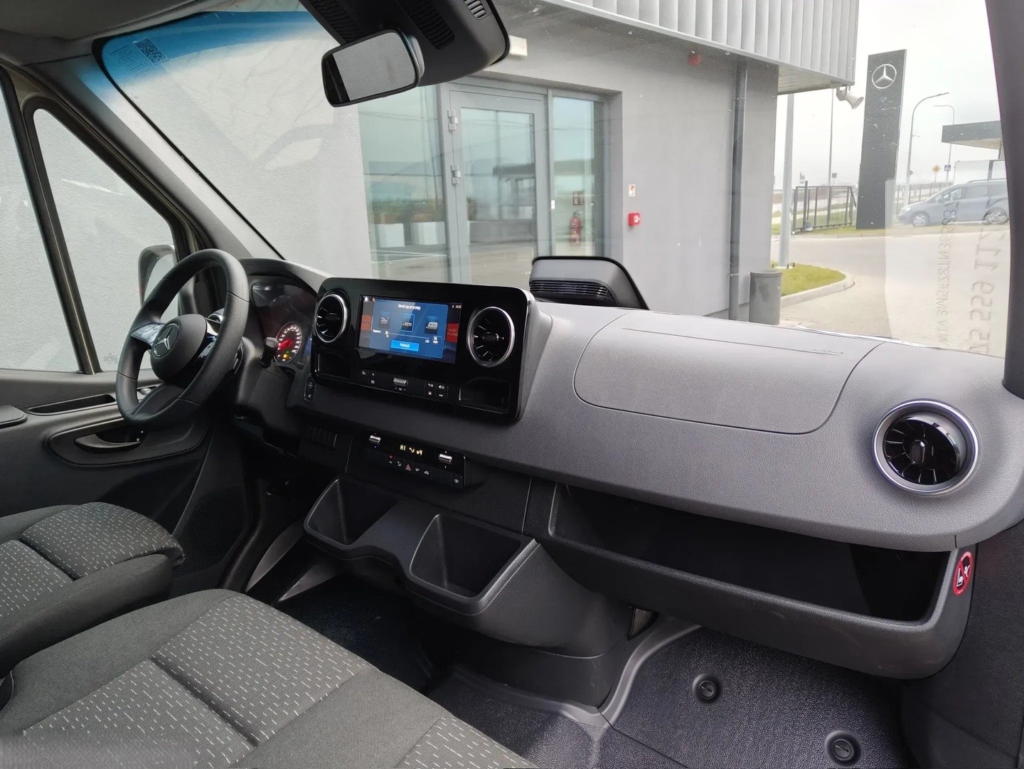 MERCEDES-BENZ Sprinter 319 CDI Lang DoKa Blache-image-5