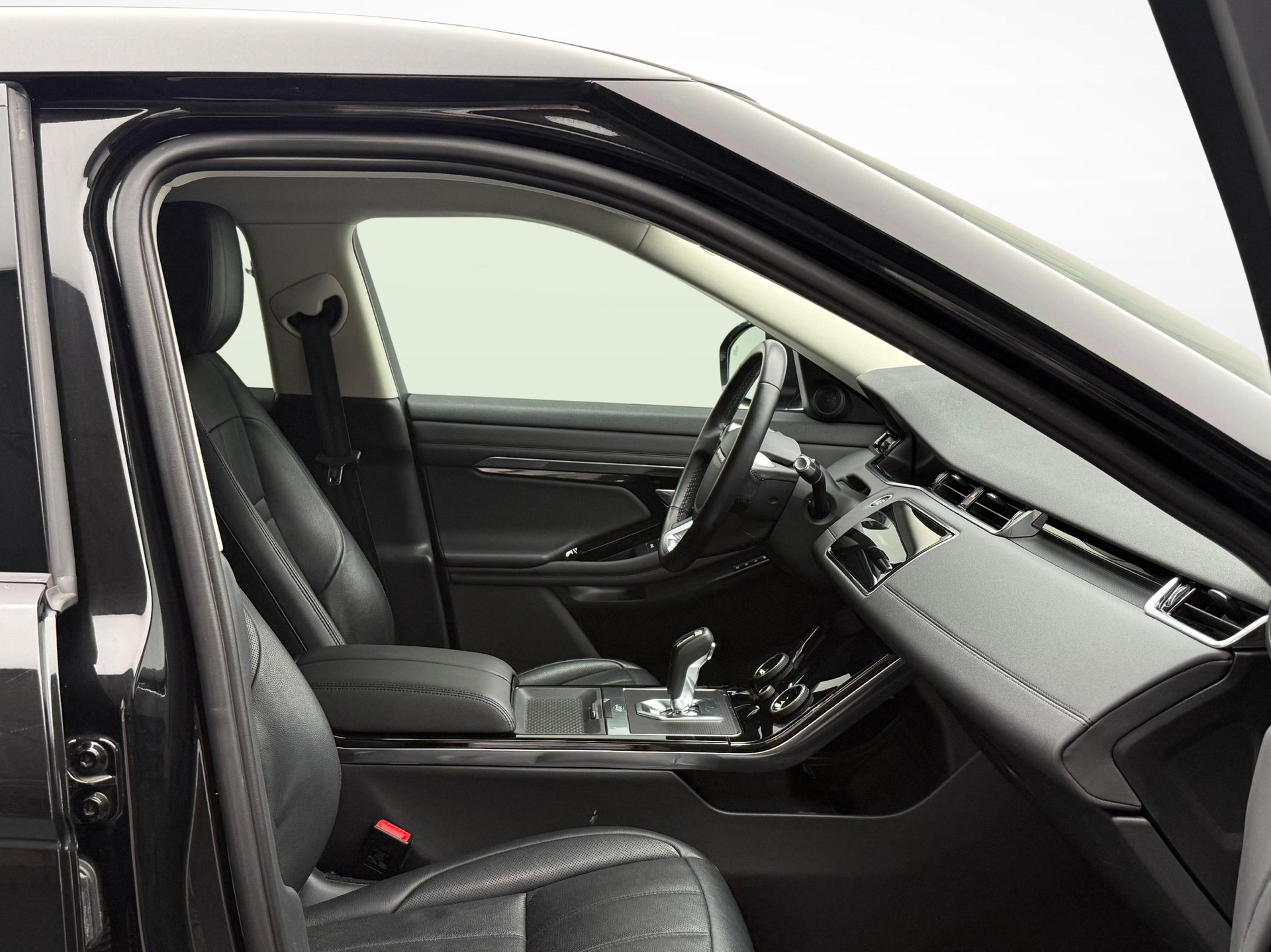 LAND ROVER Range Rover Evoque 2.0 T SE-image-8