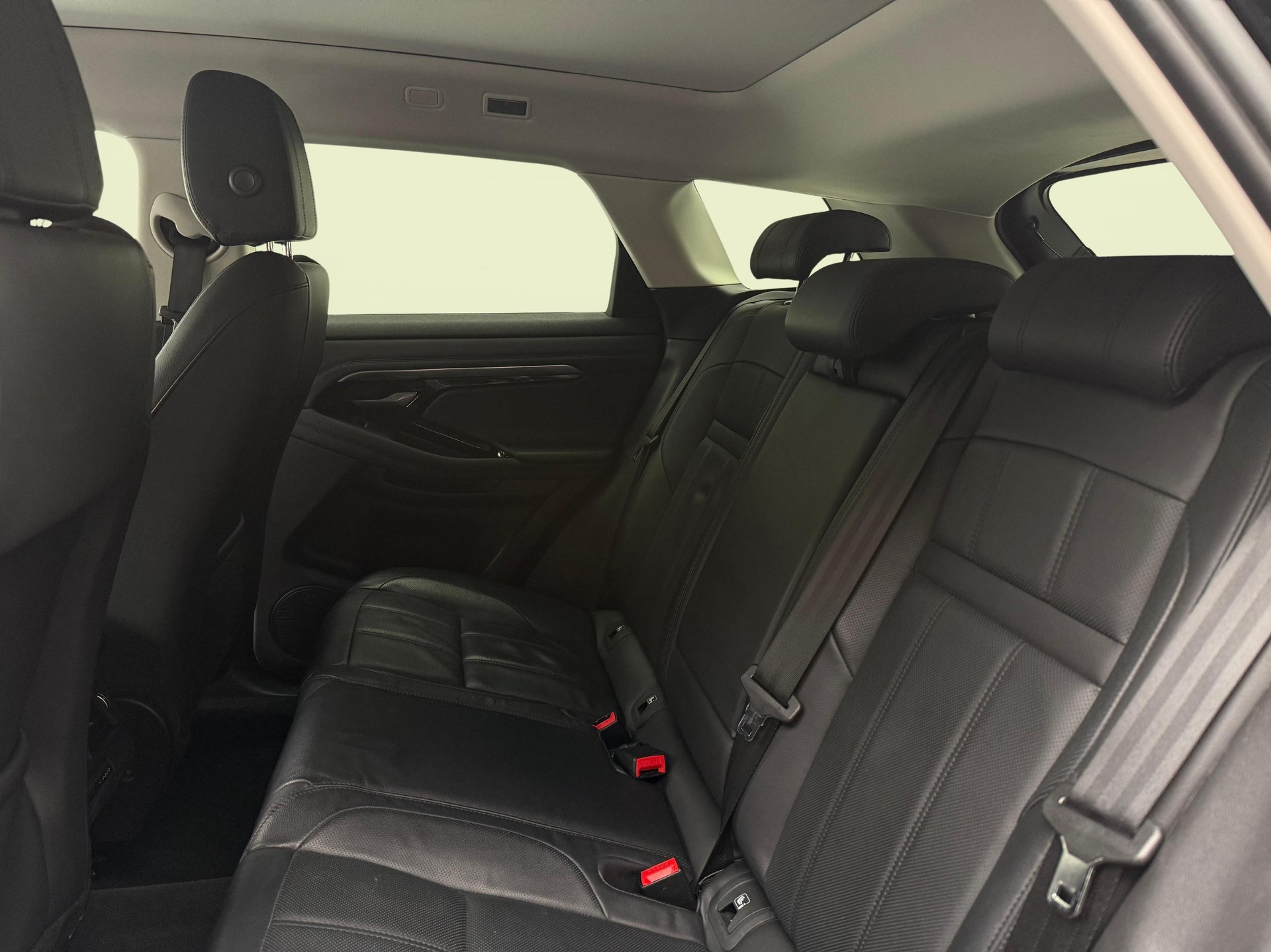 LAND ROVER Range Rover Evoque 2.0 T SE-image-9