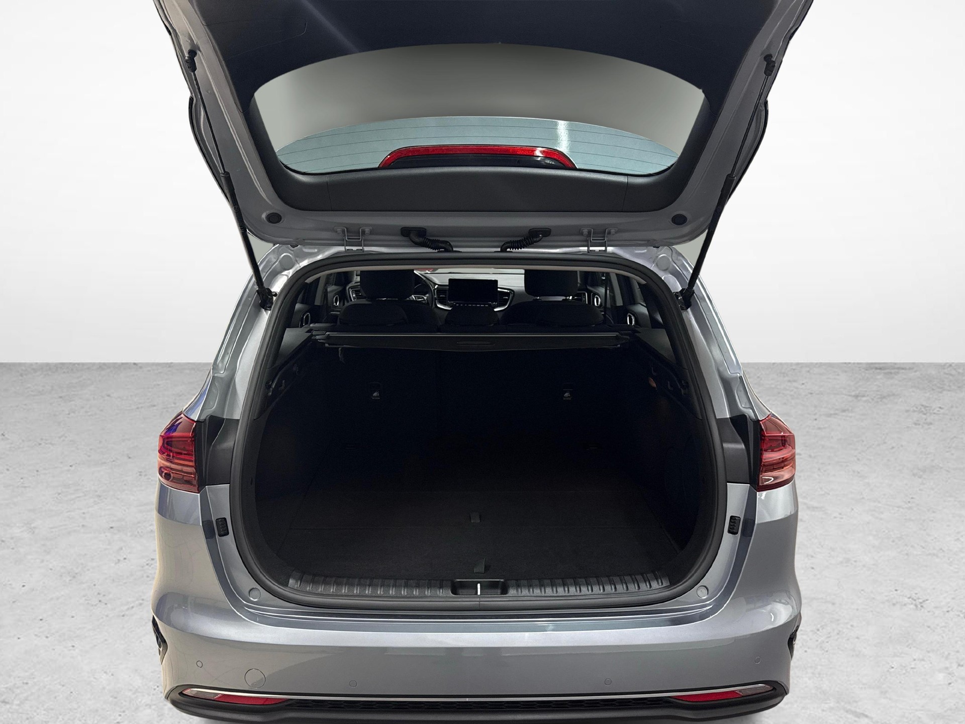 KIA Ceed SW 1.6 CRDi MHEV Power + Pneumatici invernali-image-11