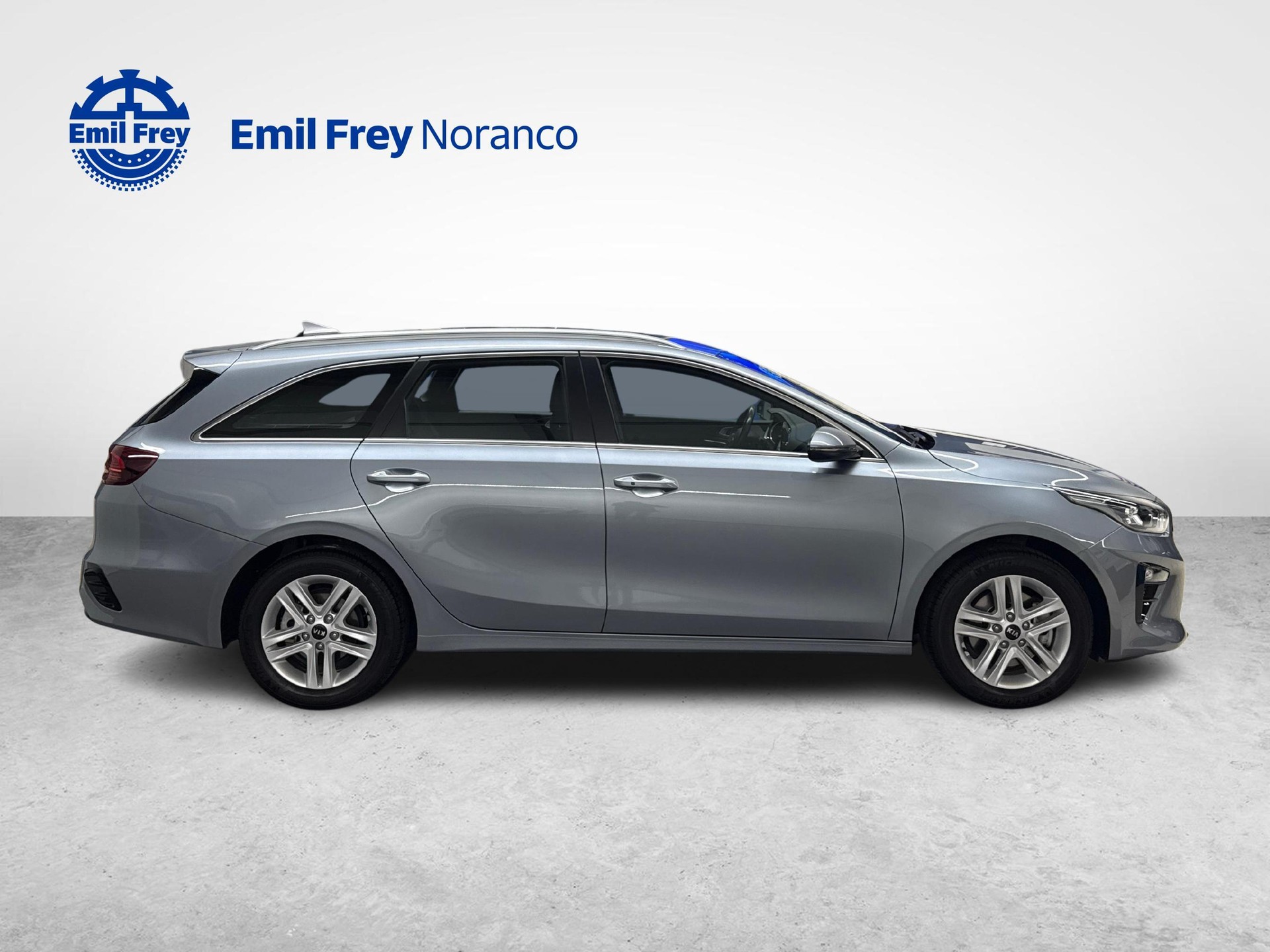 KIA Ceed SW 1.6 CRDi MHEV Power + Pneumatici invernali-image-5