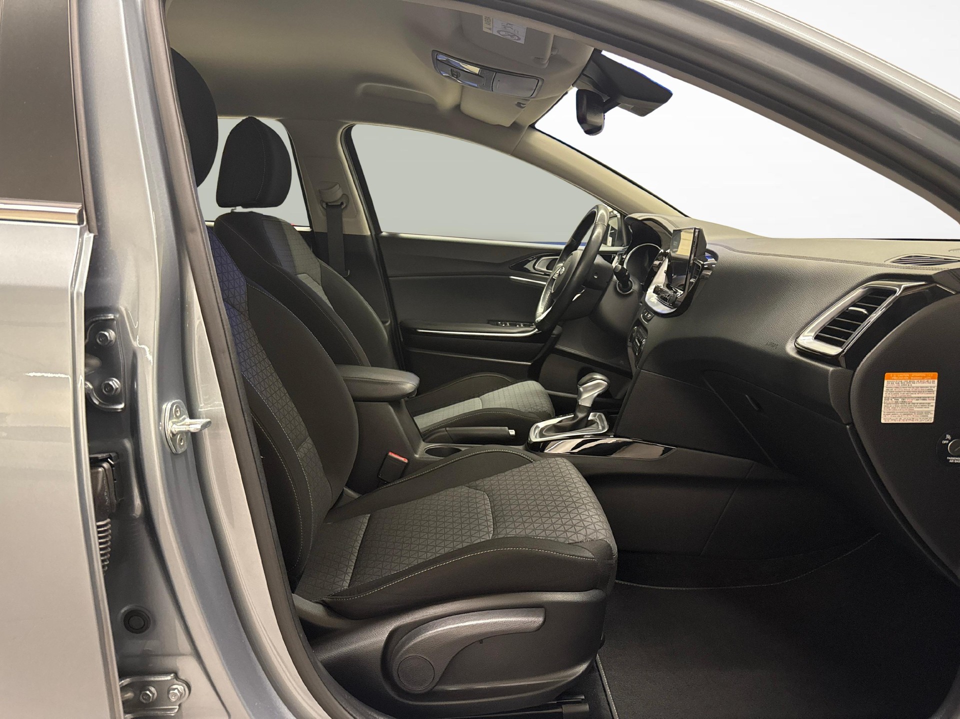 KIA Ceed SW 1.6 CRDi MHEV Power + Pneumatici invernali-image-9